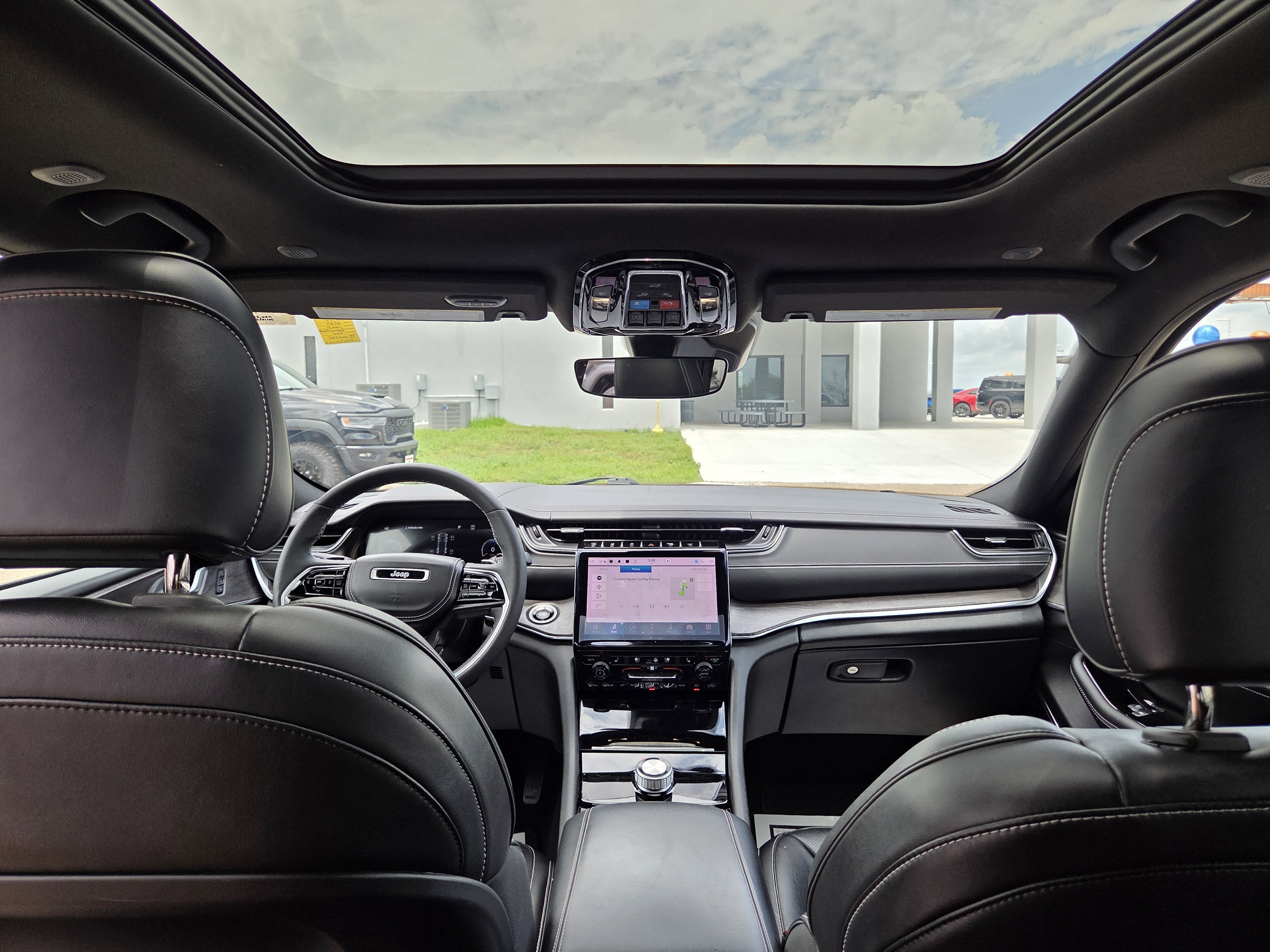 2023 Jeep Grand Cherokee Overland
