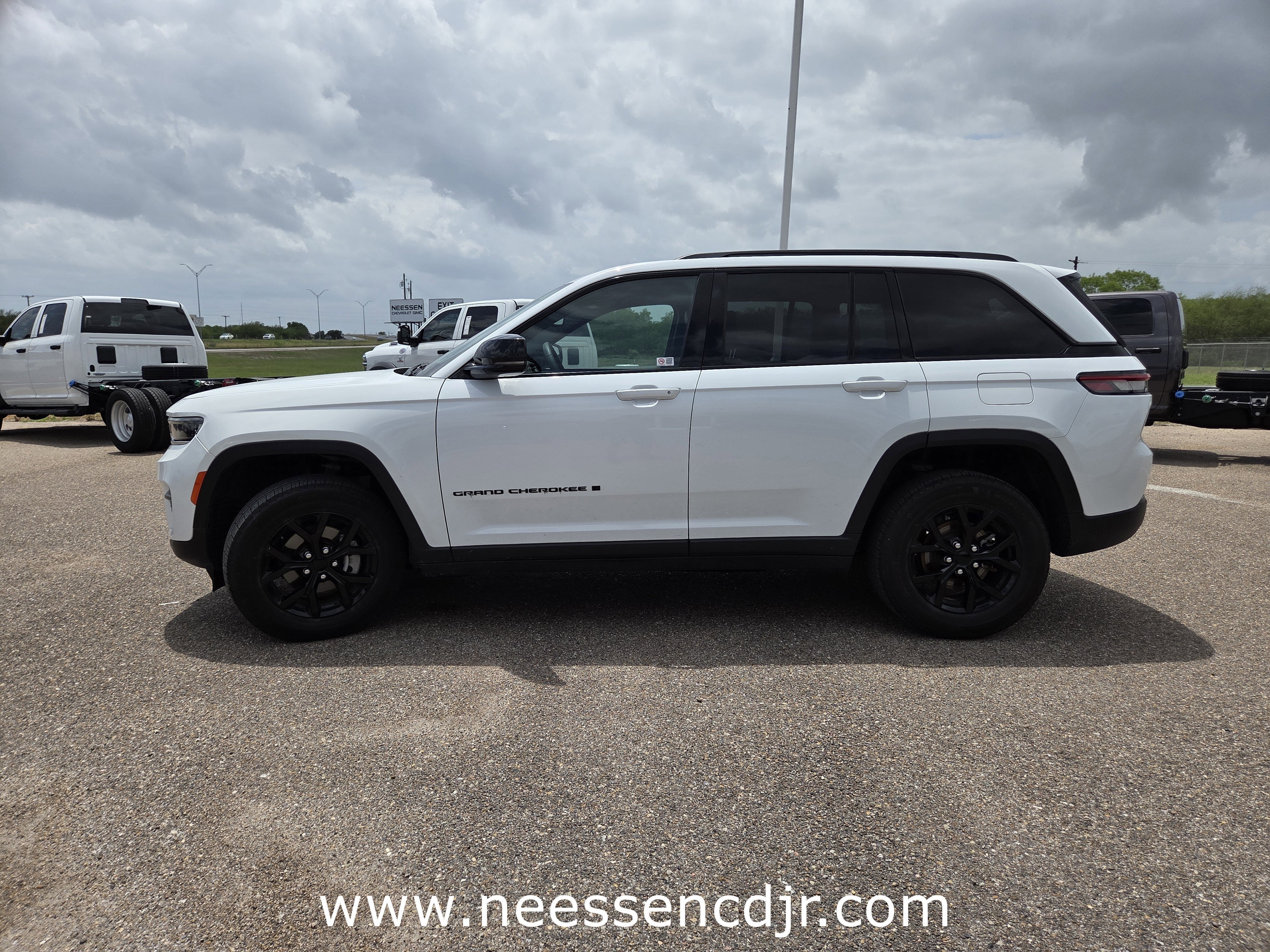 2024 Jeep Grand Cherokee Altitude