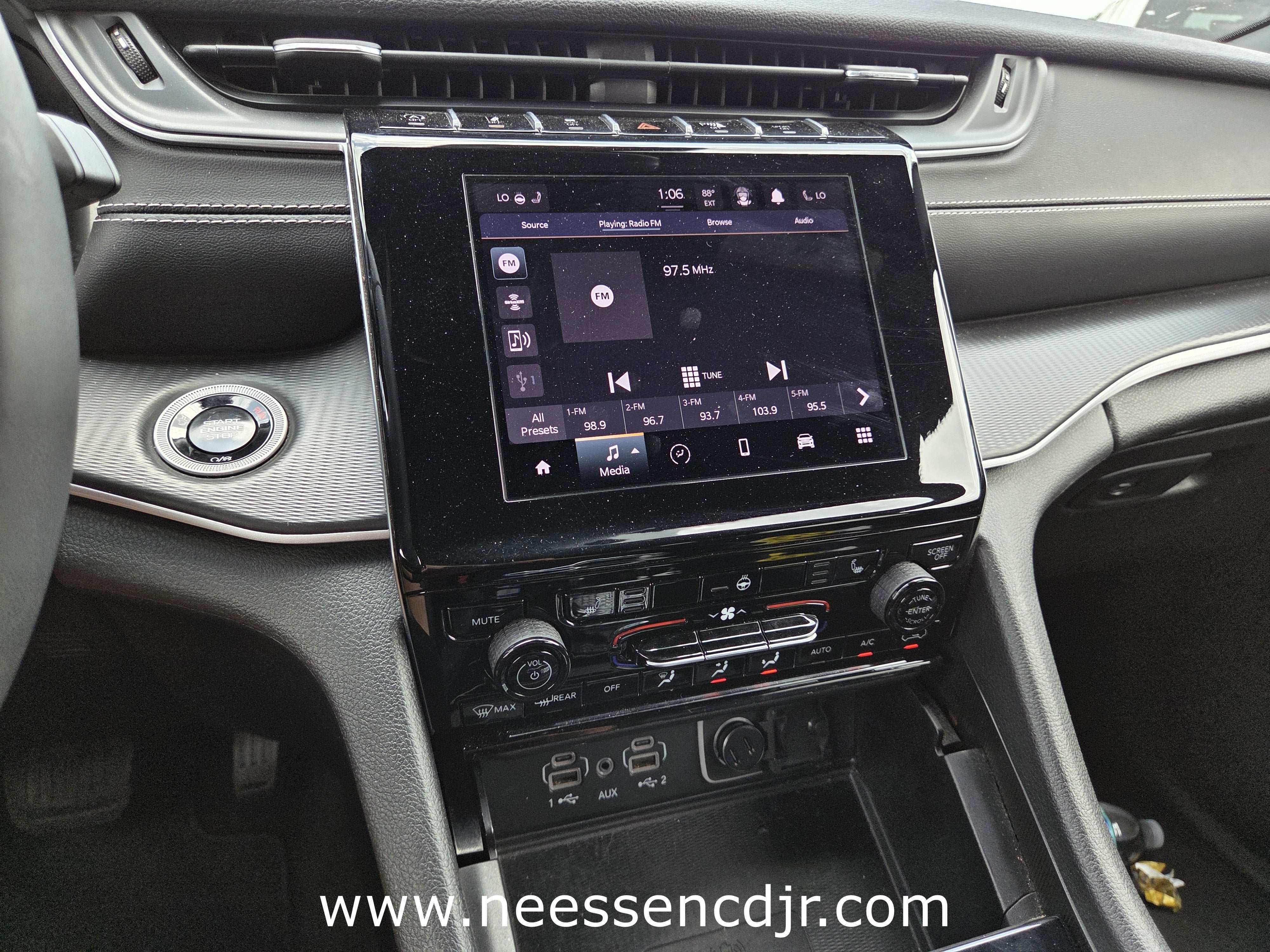 2024 Jeep Grand Cherokee Altitude