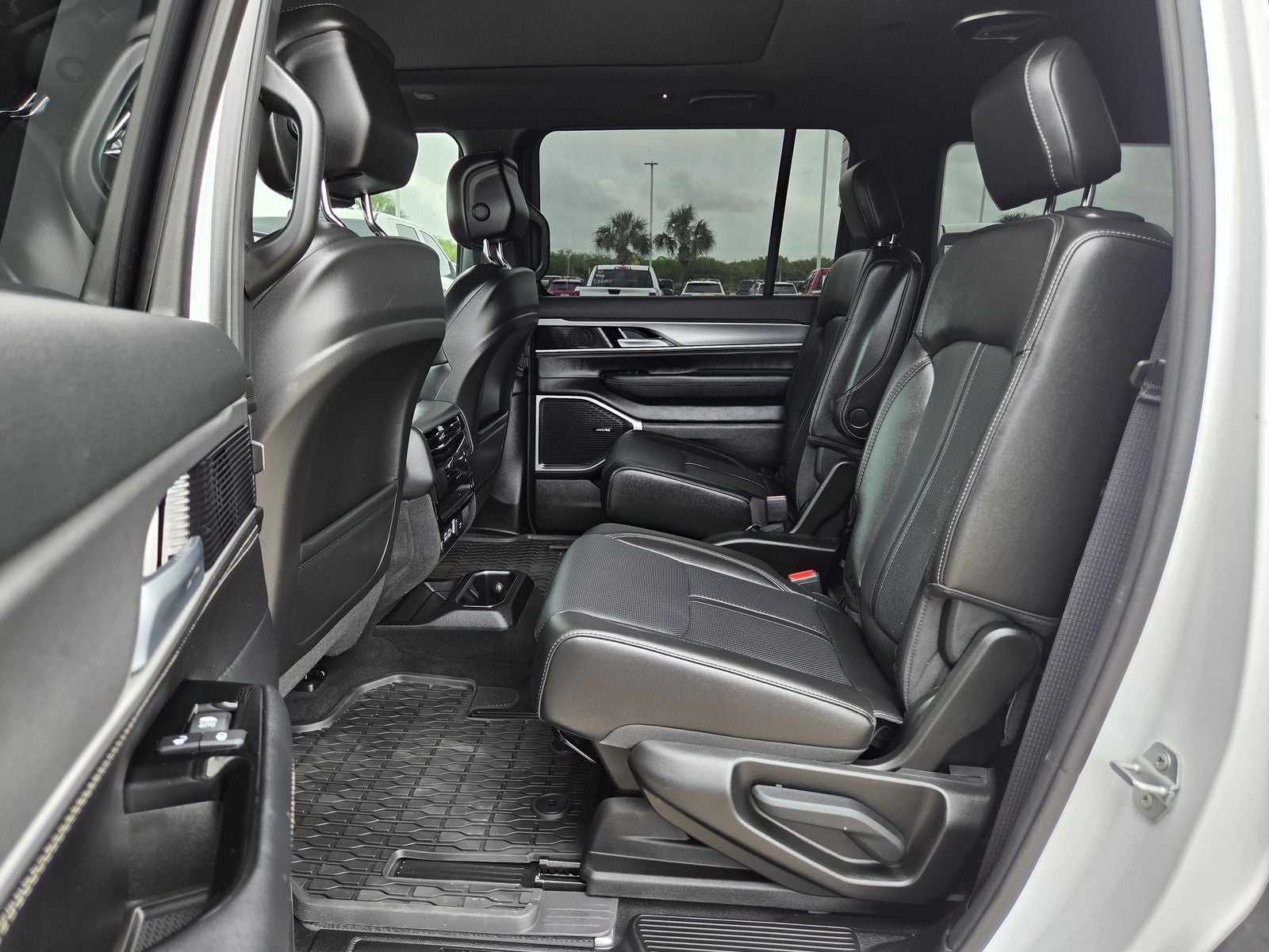 2026 Jeep Grand Wagoneer Upland