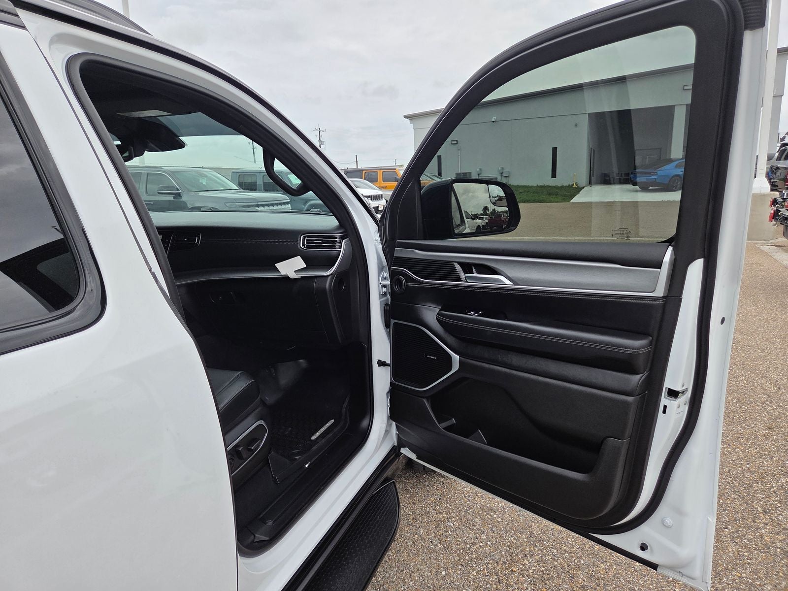 2026 Jeep Grand Wagoneer Upland