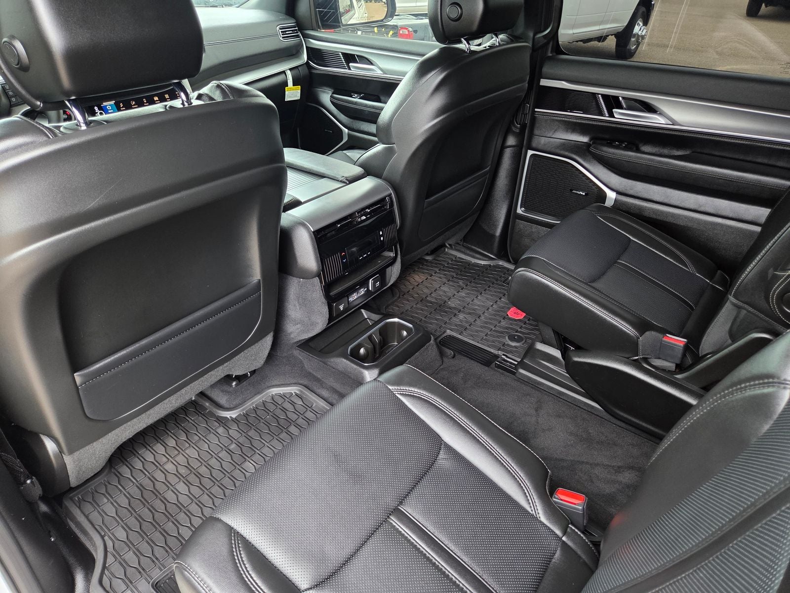 2026 Jeep Grand Wagoneer Upland