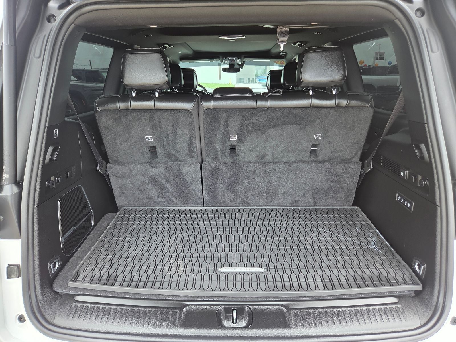 2026 Jeep Grand Wagoneer Upland