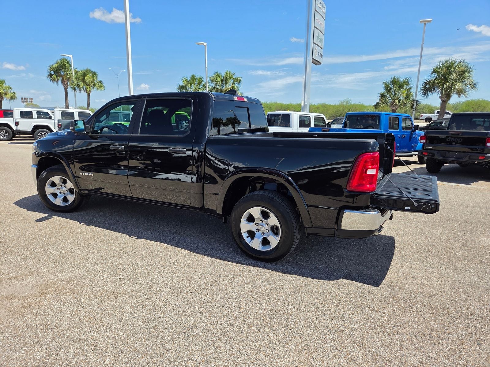 2025 RAM 1500 Big Horn/Lone Star