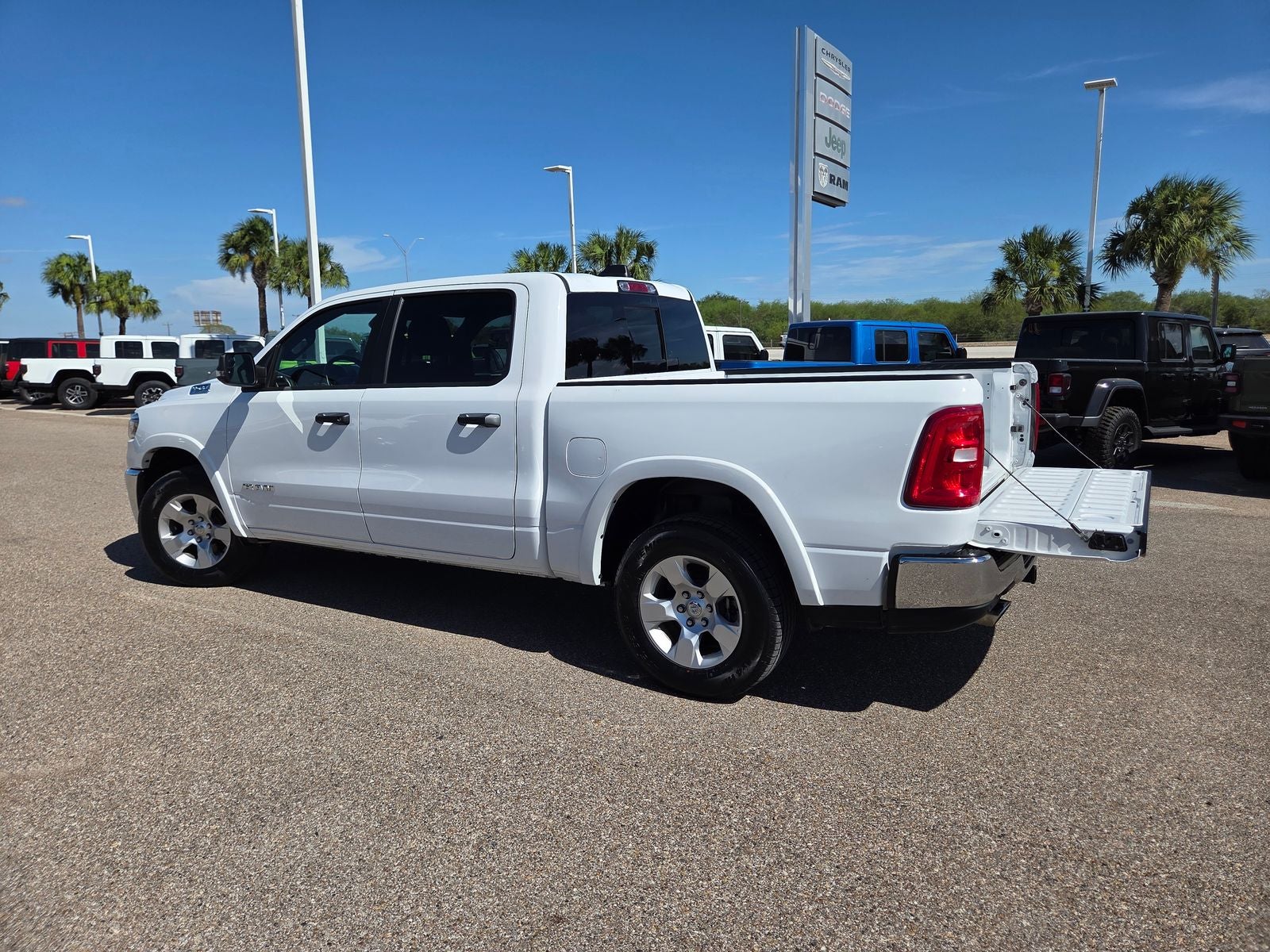 2025 RAM 1500 Big Horn/Lone Star