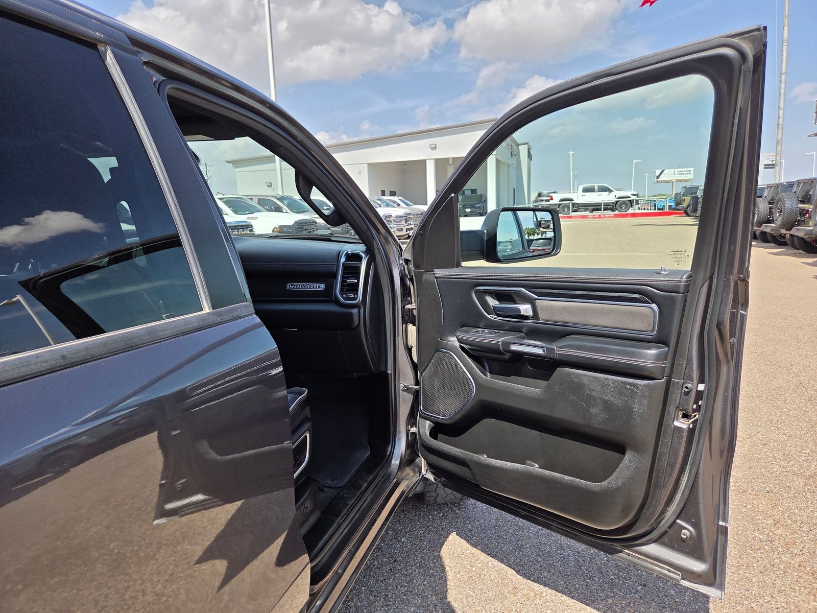 2024 RAM 1500 Laramie