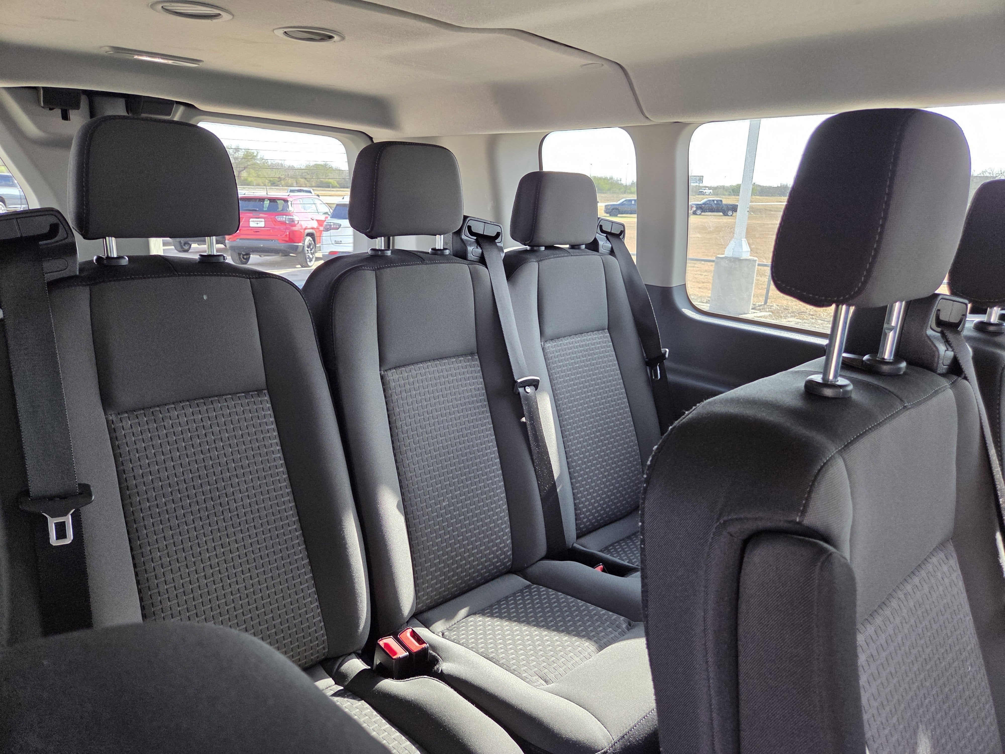 2024 Ford Transit Passenger Wagon XLT