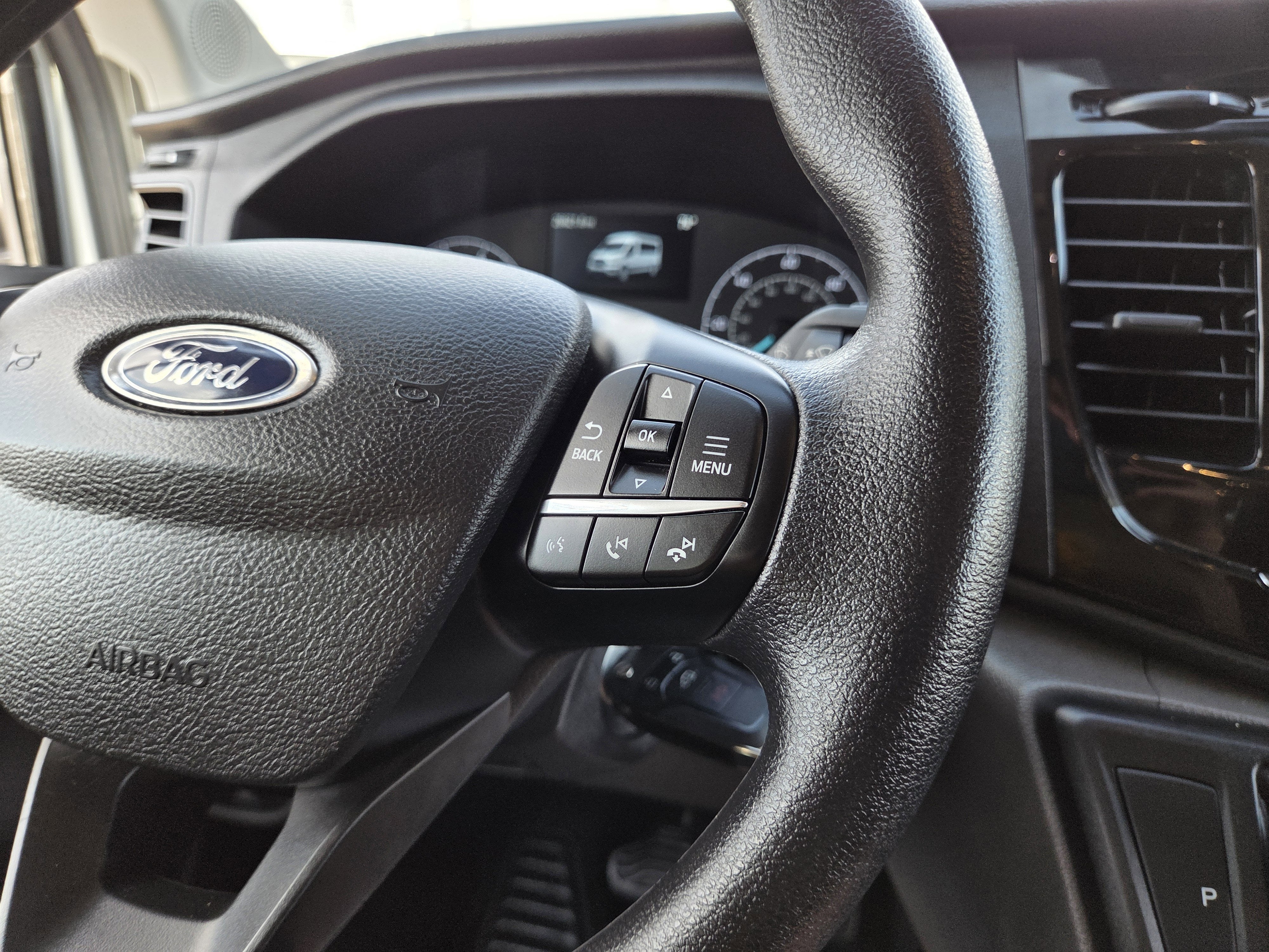 2024 Ford Transit Passenger Wagon XLT