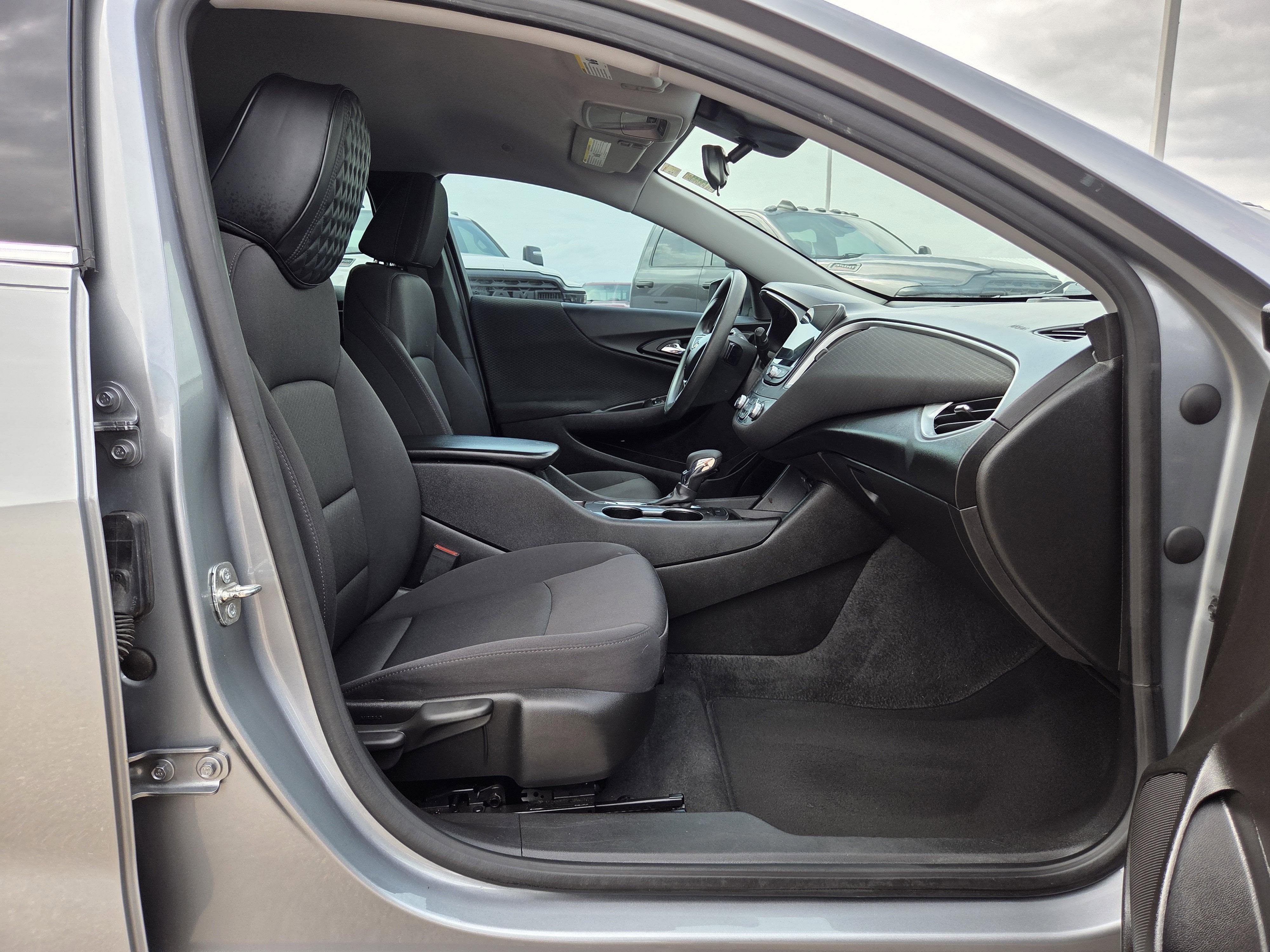 2023 Chevrolet Malibu LS