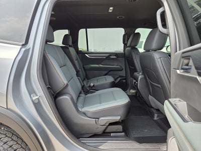 2025 GMC Acadia AT4