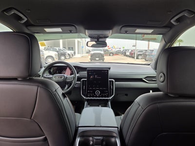 2025 GMC Acadia AT4