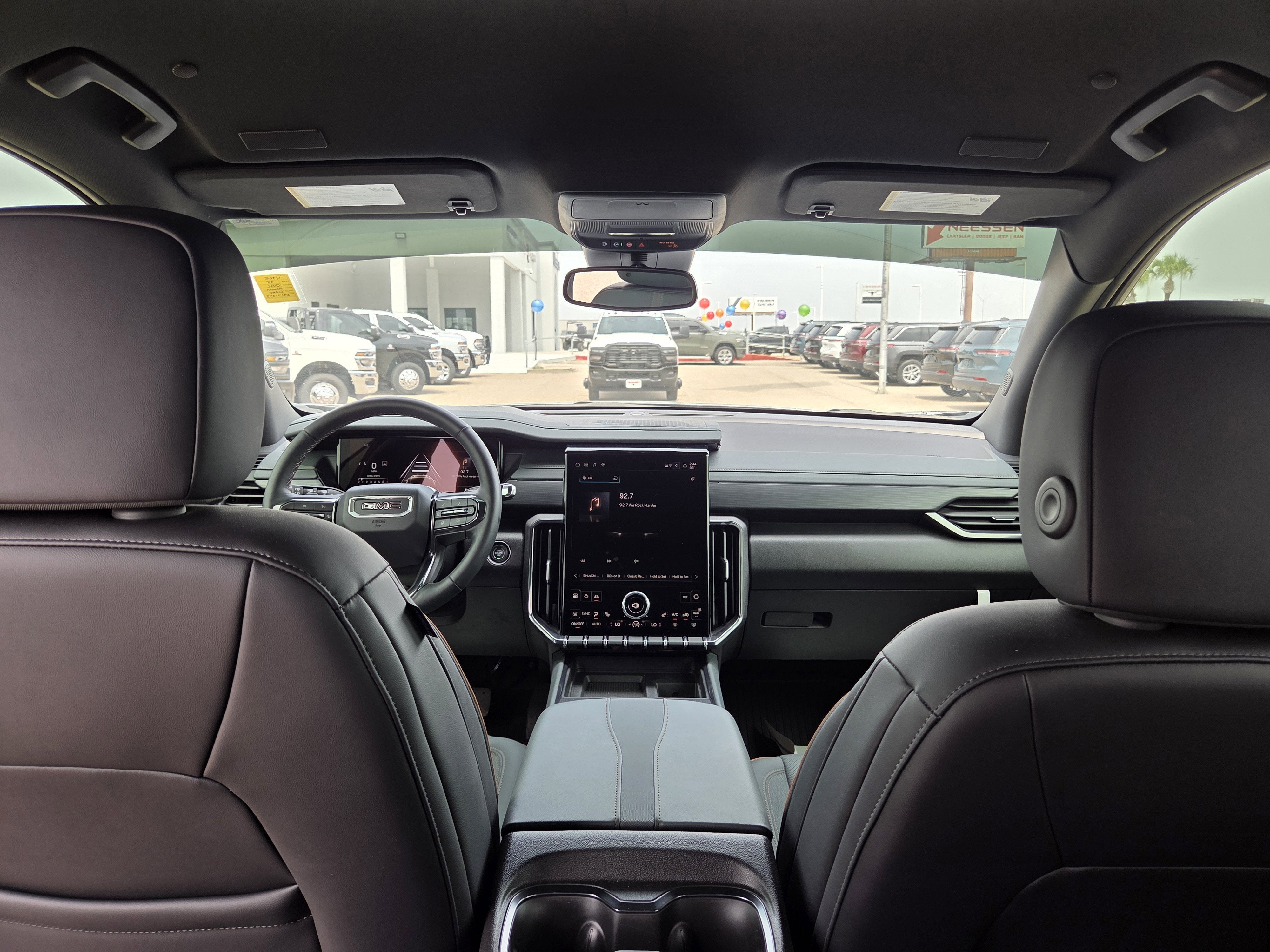 2025 GMC Acadia AT4