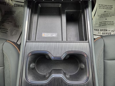 2025 GMC Acadia AT4