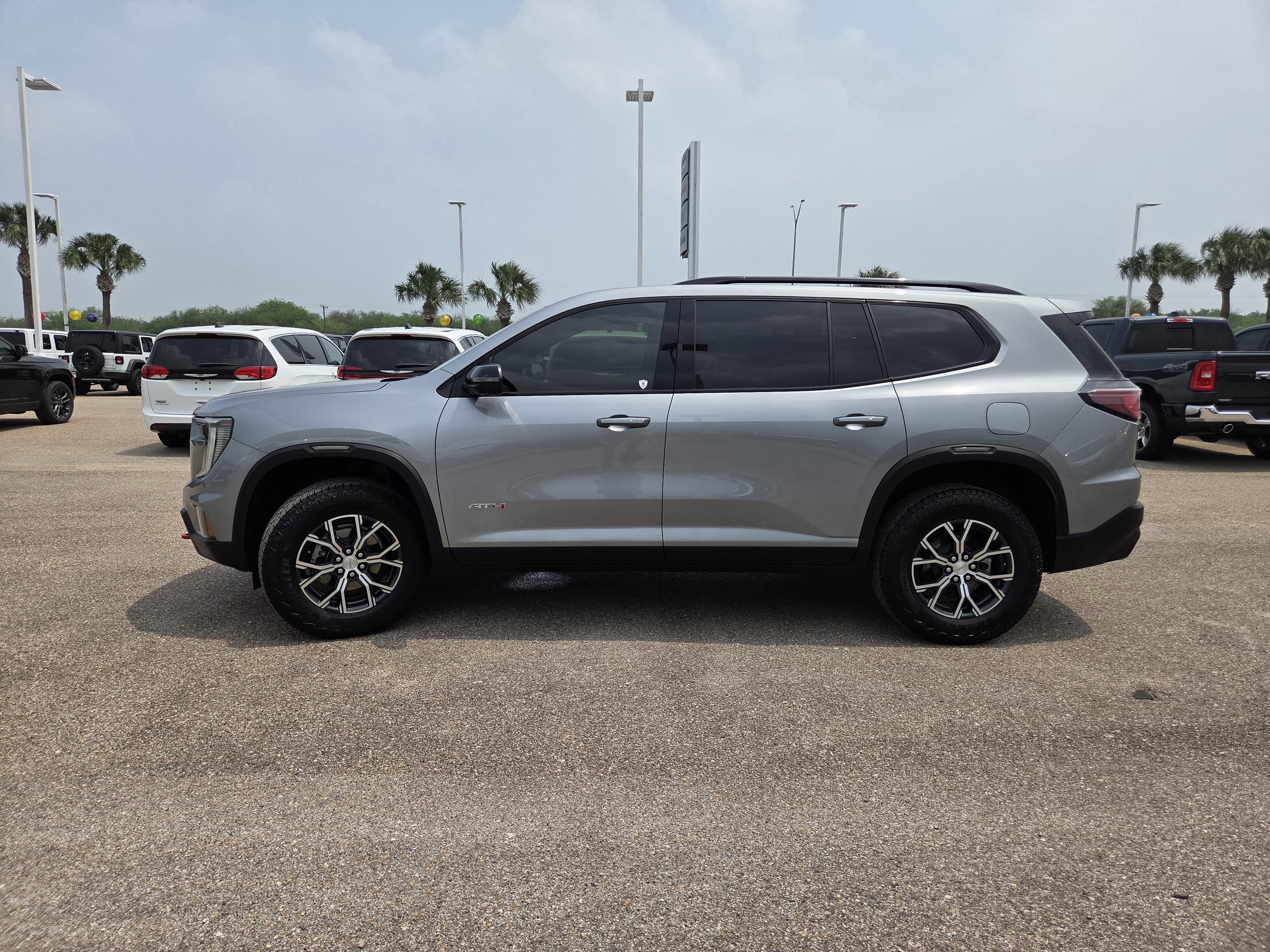 2025 GMC Acadia AT4