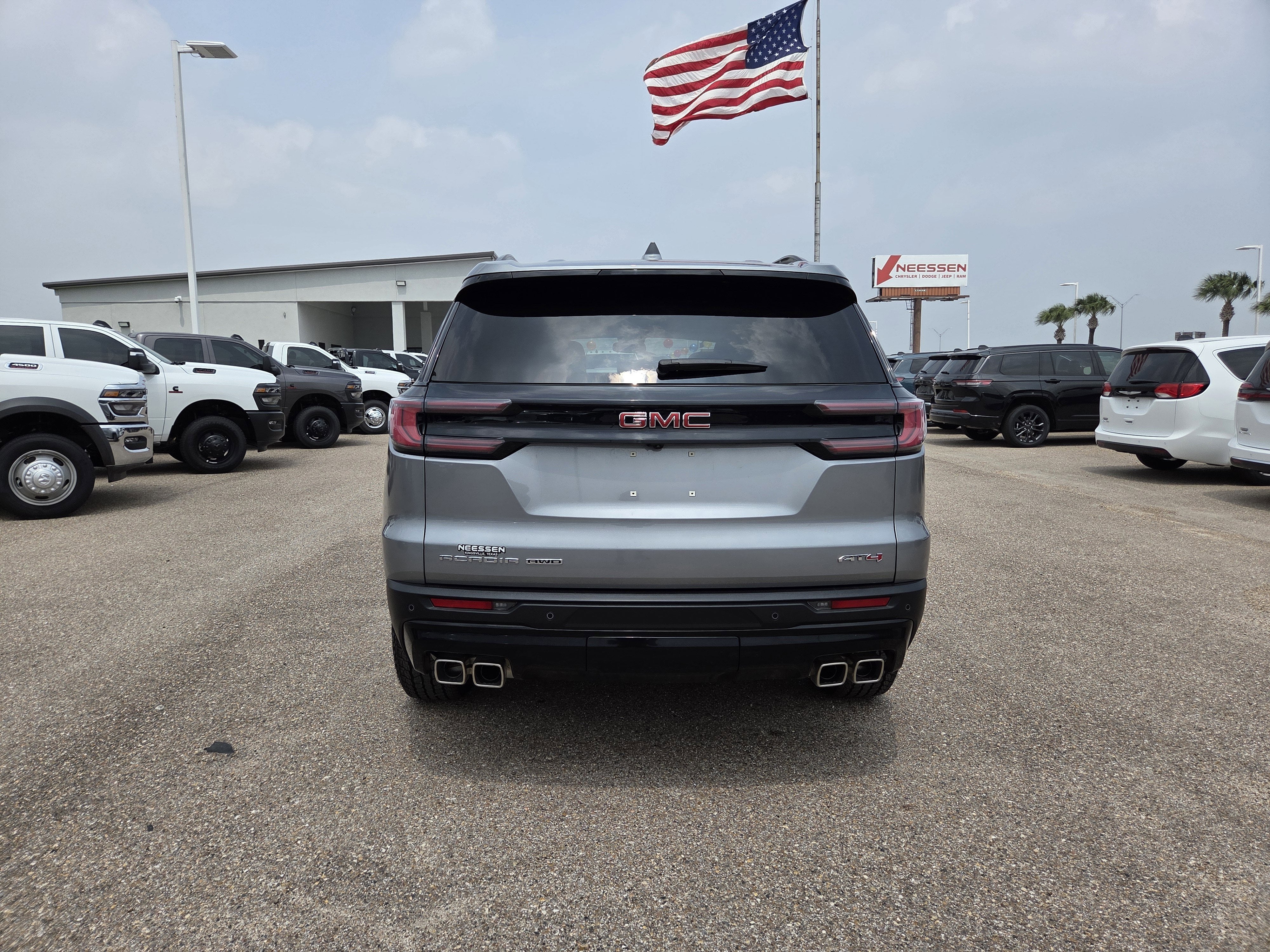 2025 GMC Acadia AT4