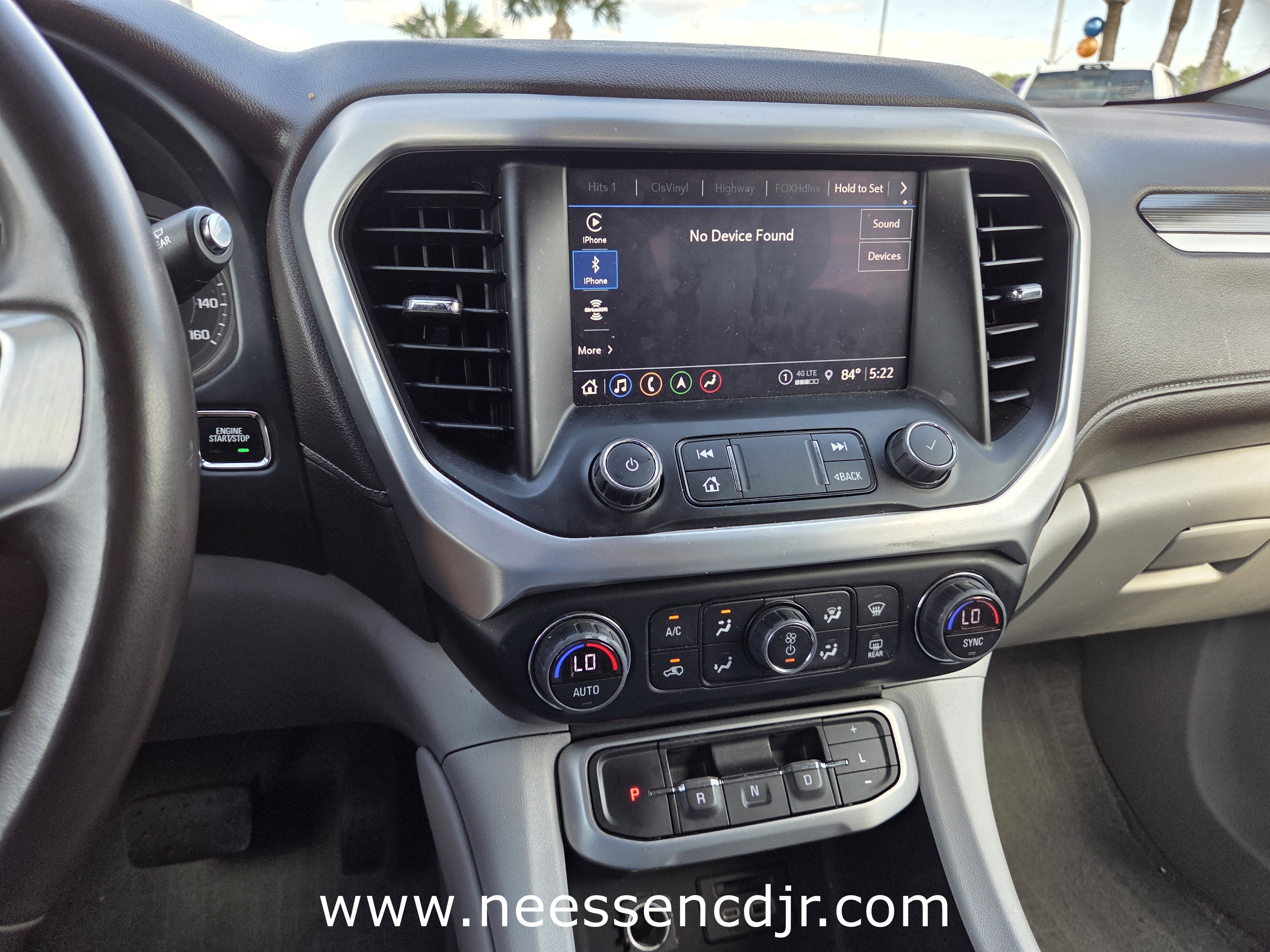 2023 GMC Acadia SLT