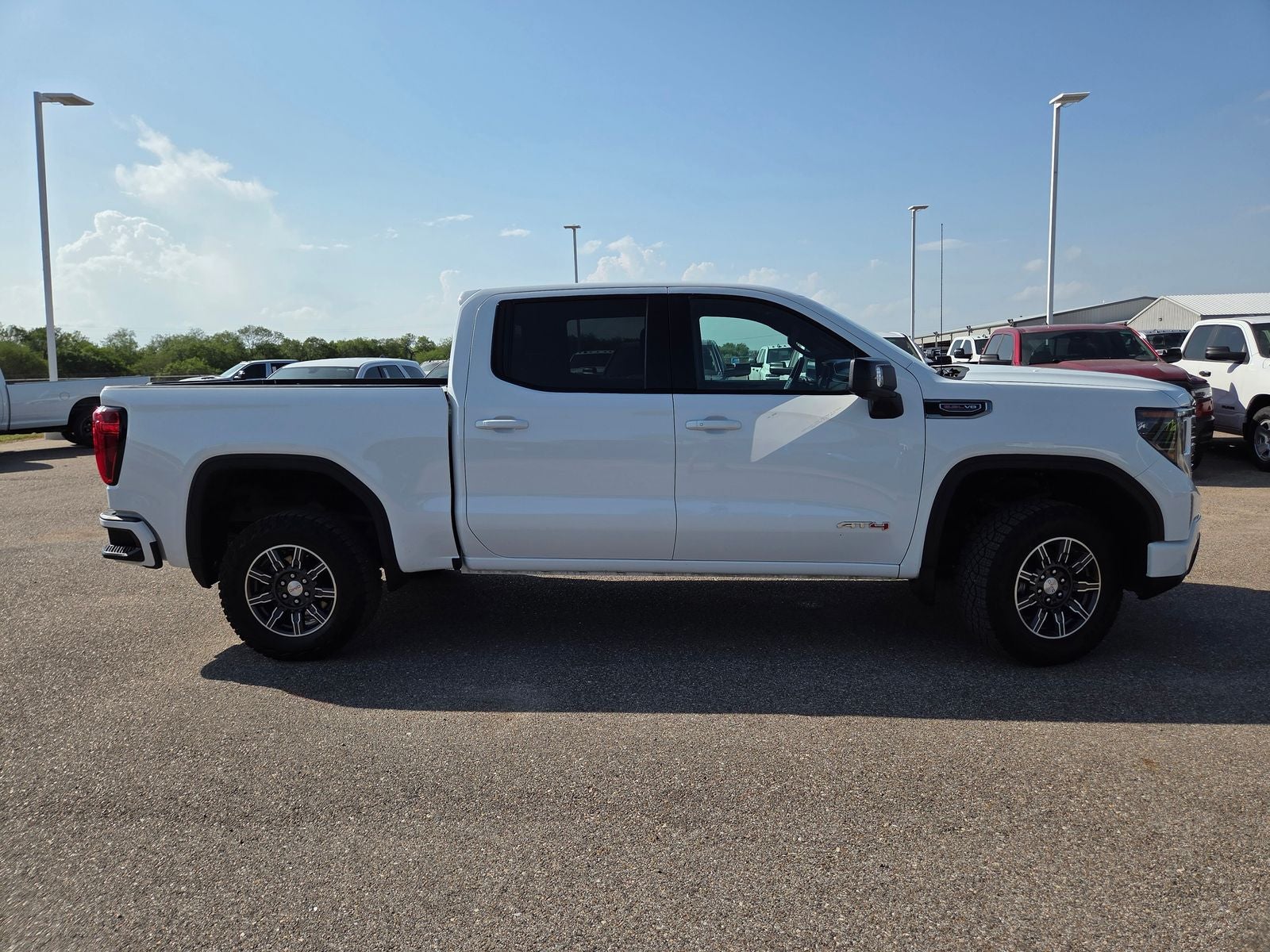2025 GMC Sierra 1500 AT4