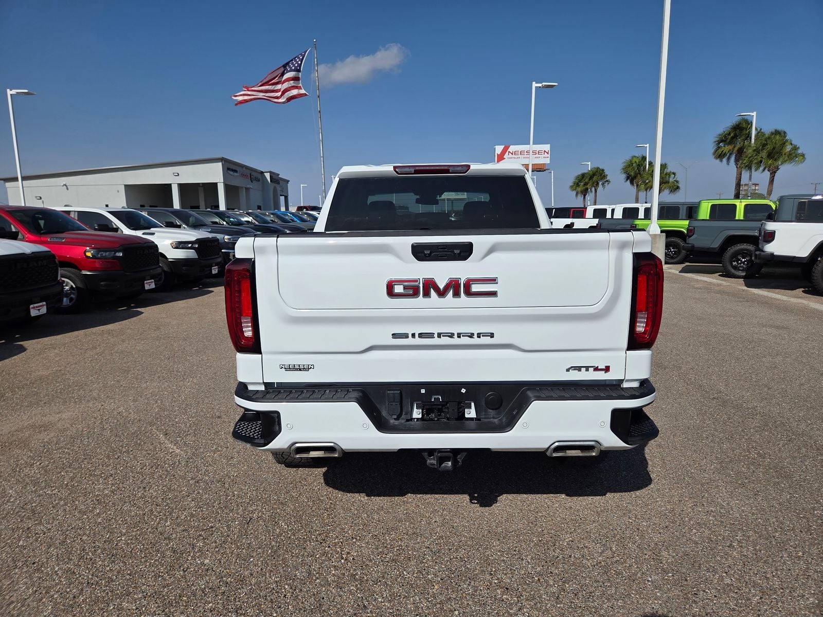 2025 GMC Sierra 1500 AT4