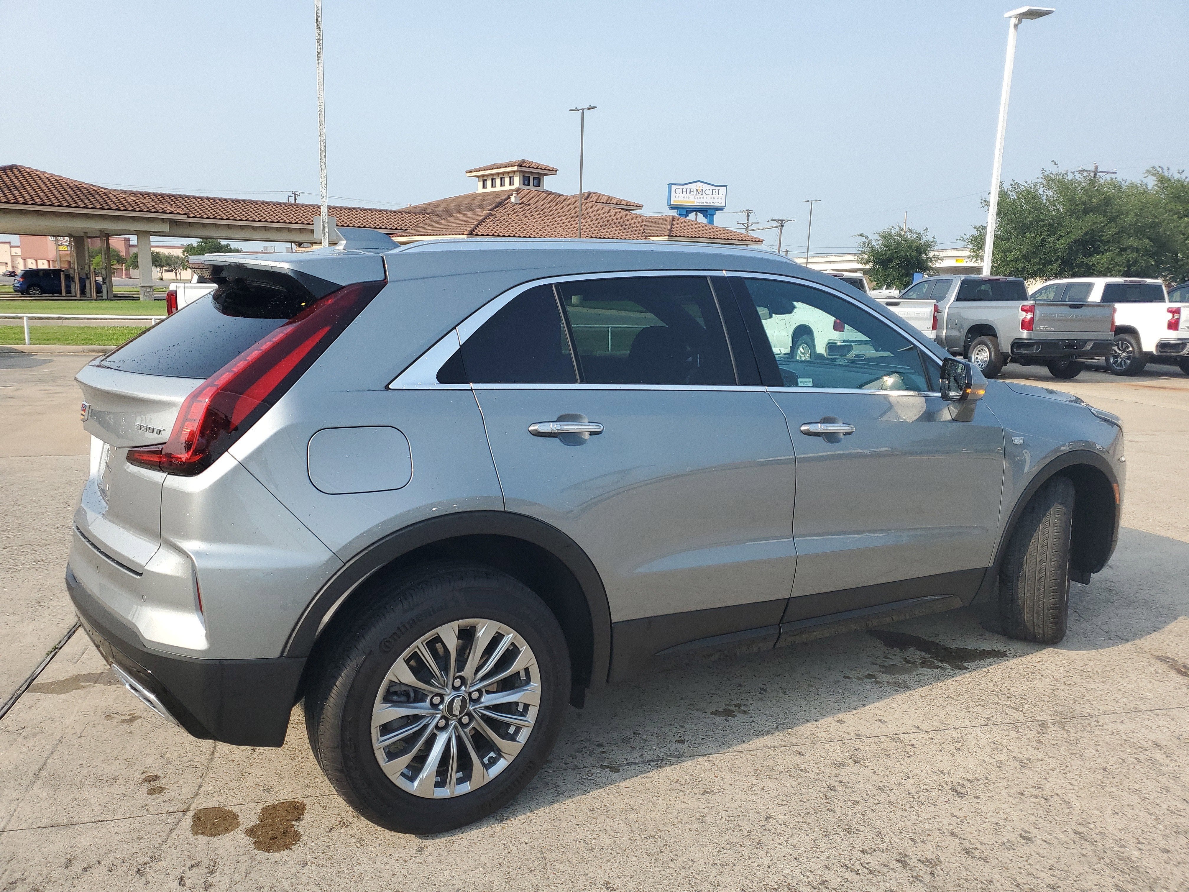 2024 Cadillac XT4 AWD Premium Luxury