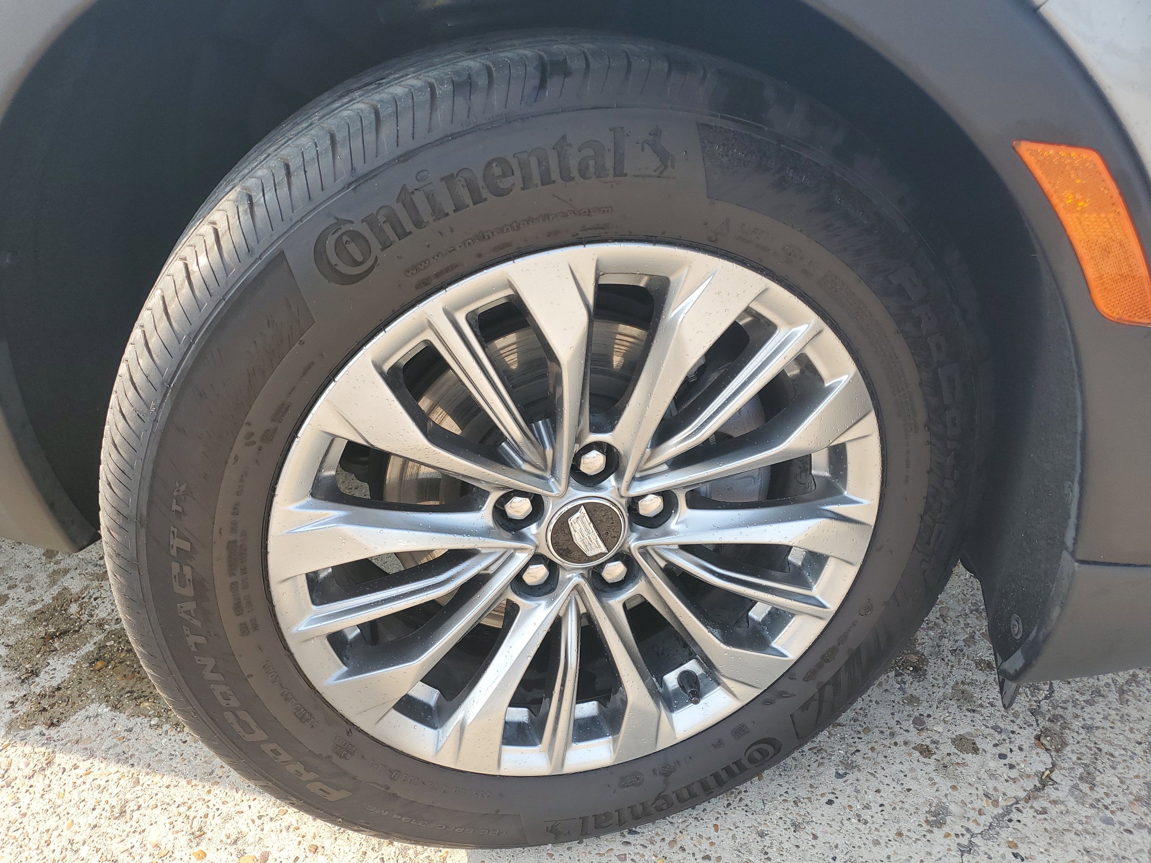 2024 Cadillac XT4 AWD Premium Luxury