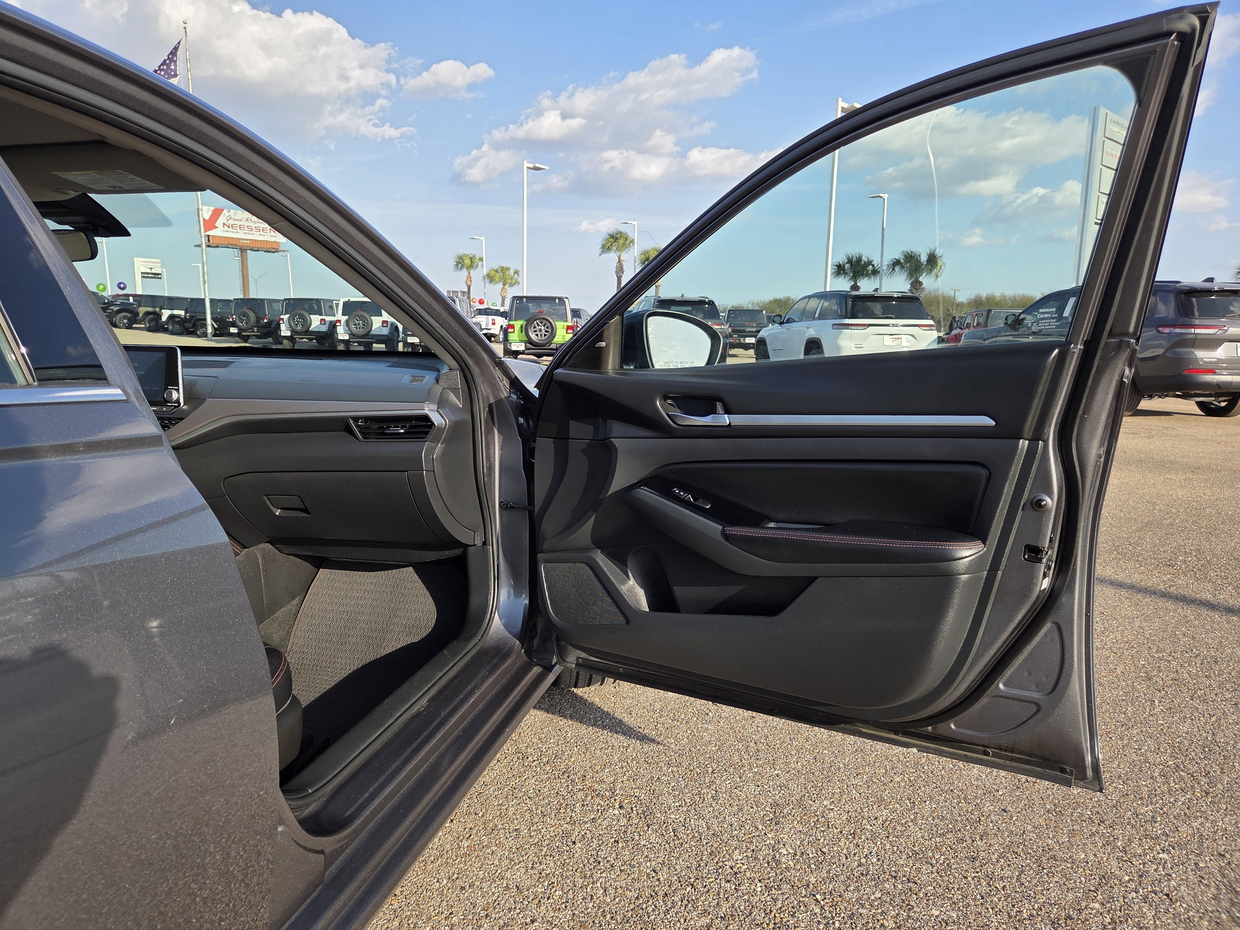 2024 Nissan Altima 2.5 SR