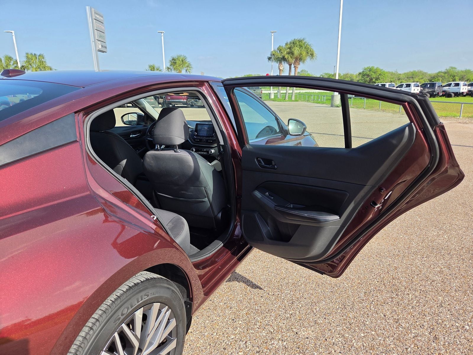 2024 Nissan Altima 2.5 SV