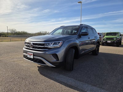2022 Volkswagen Atlas 3.6L V6 SE w/Technology