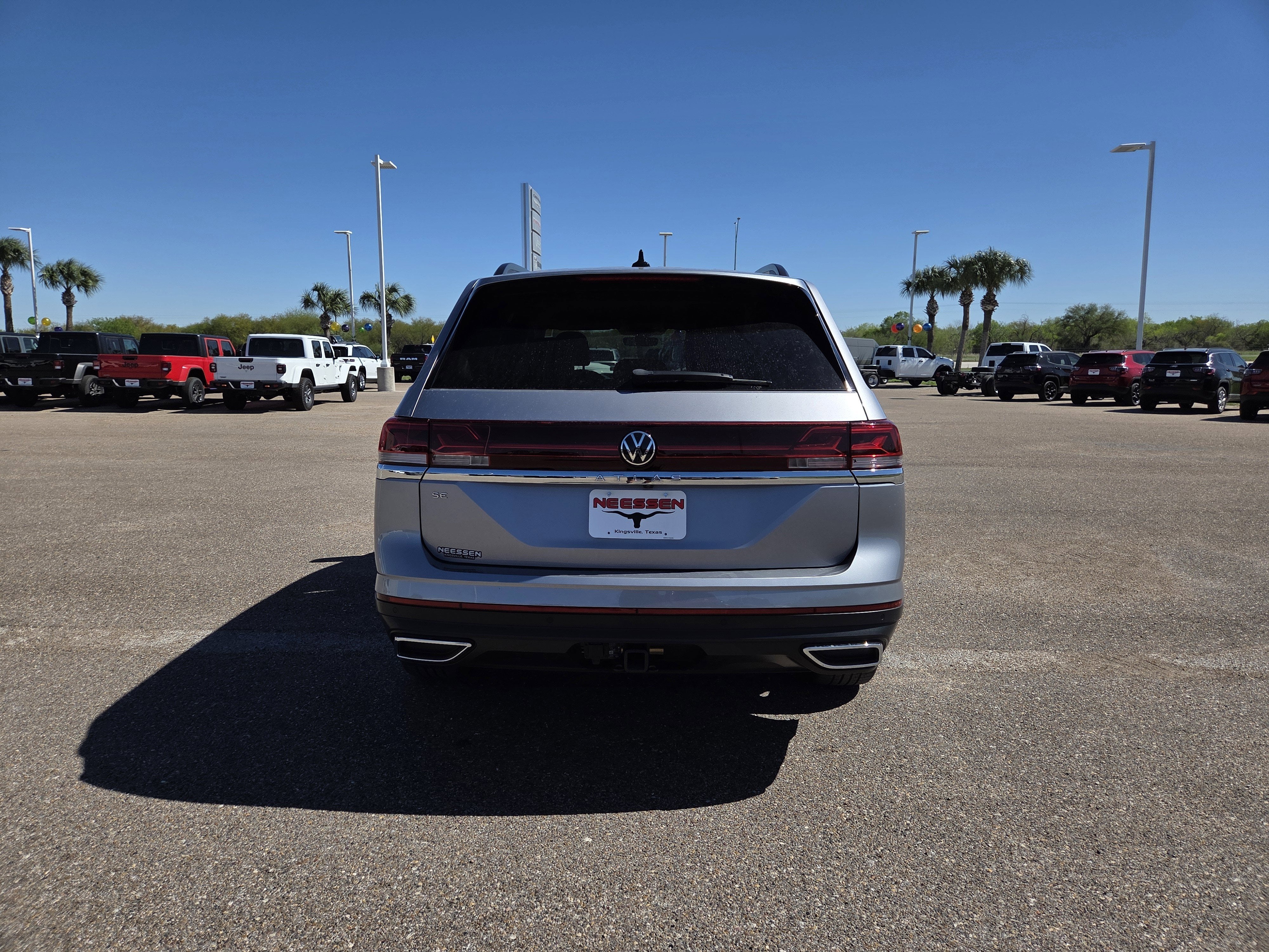 2024 Volkswagen Atlas 2.0T SE w/Technology