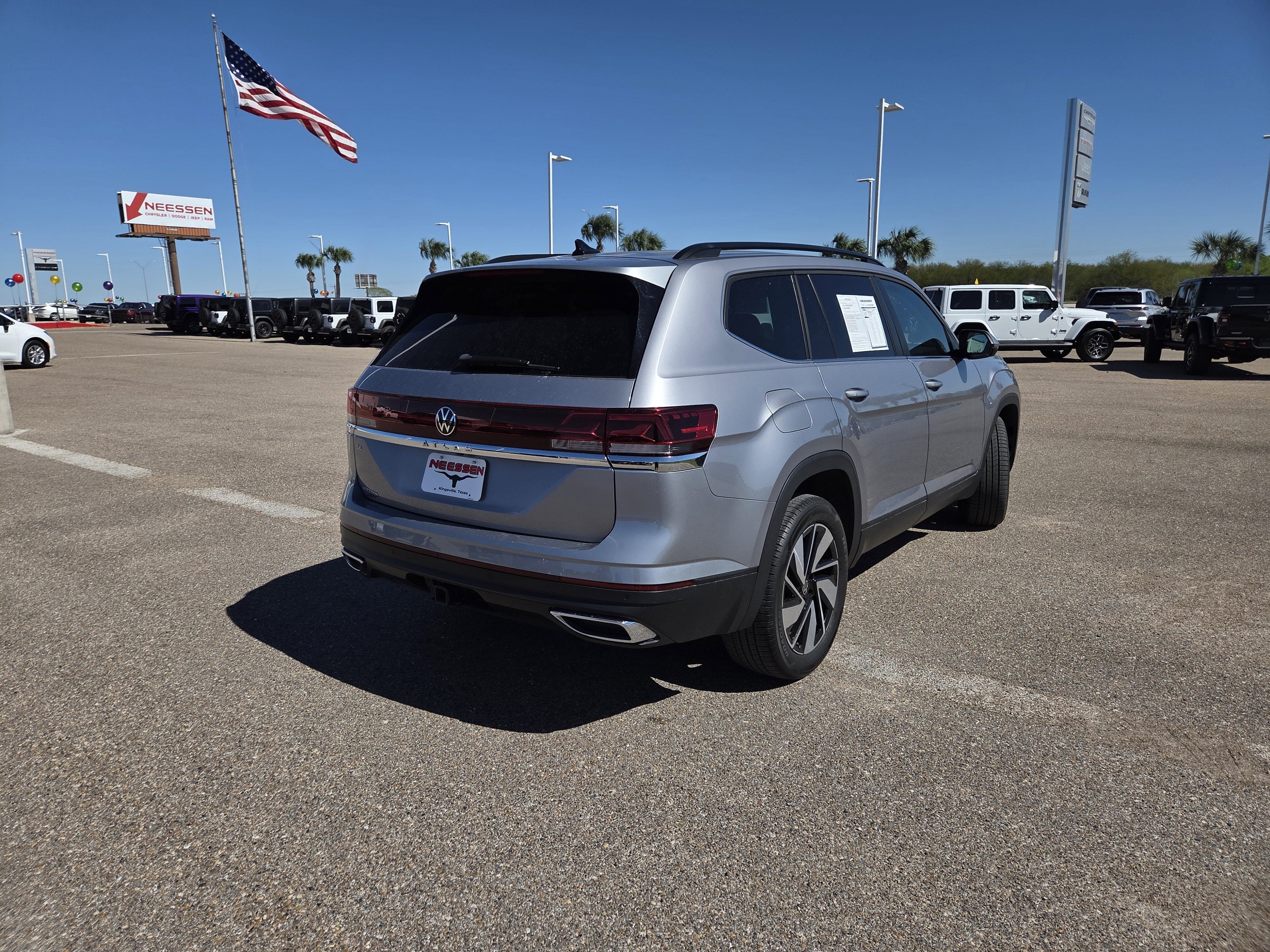 2024 Volkswagen Atlas 2.0T SE w/Technology