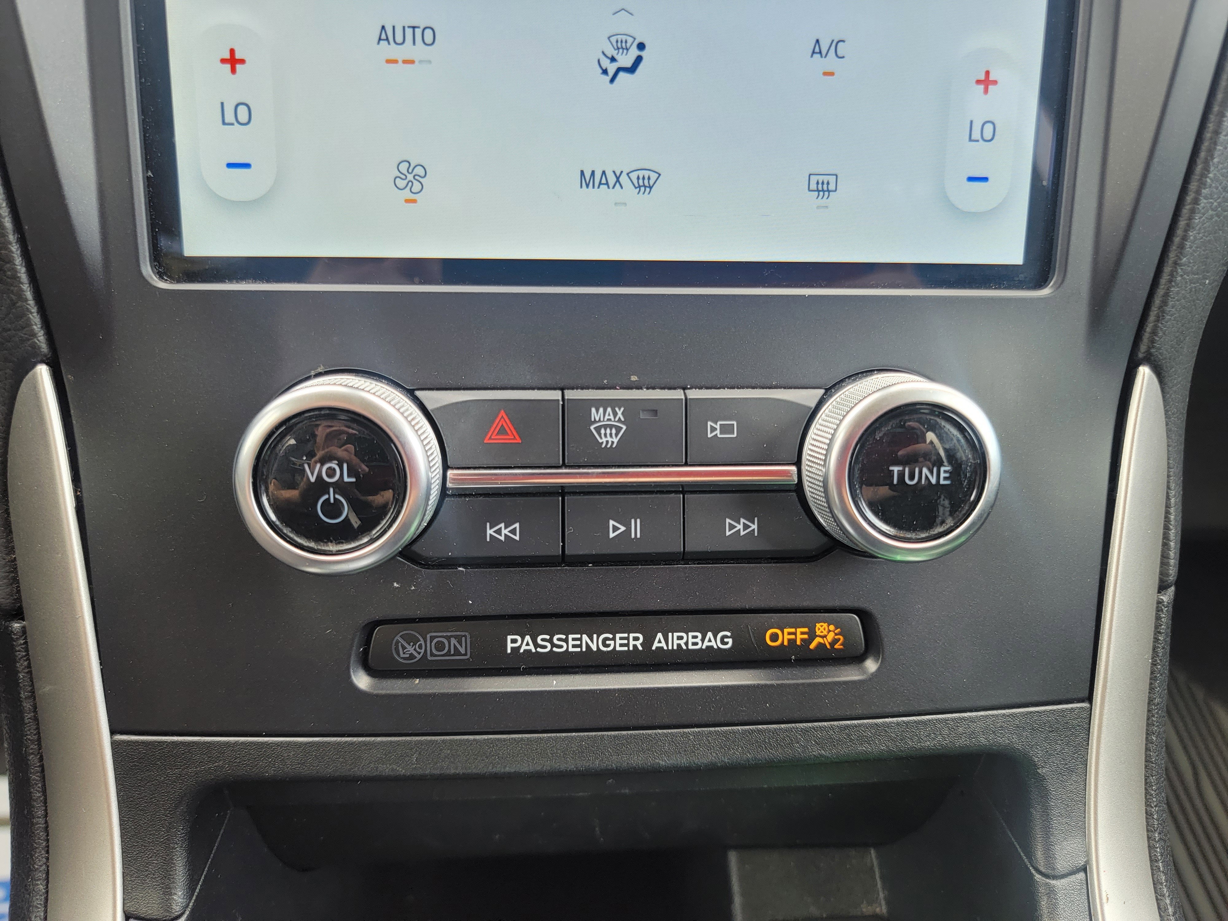 2024 Ford Edge SE