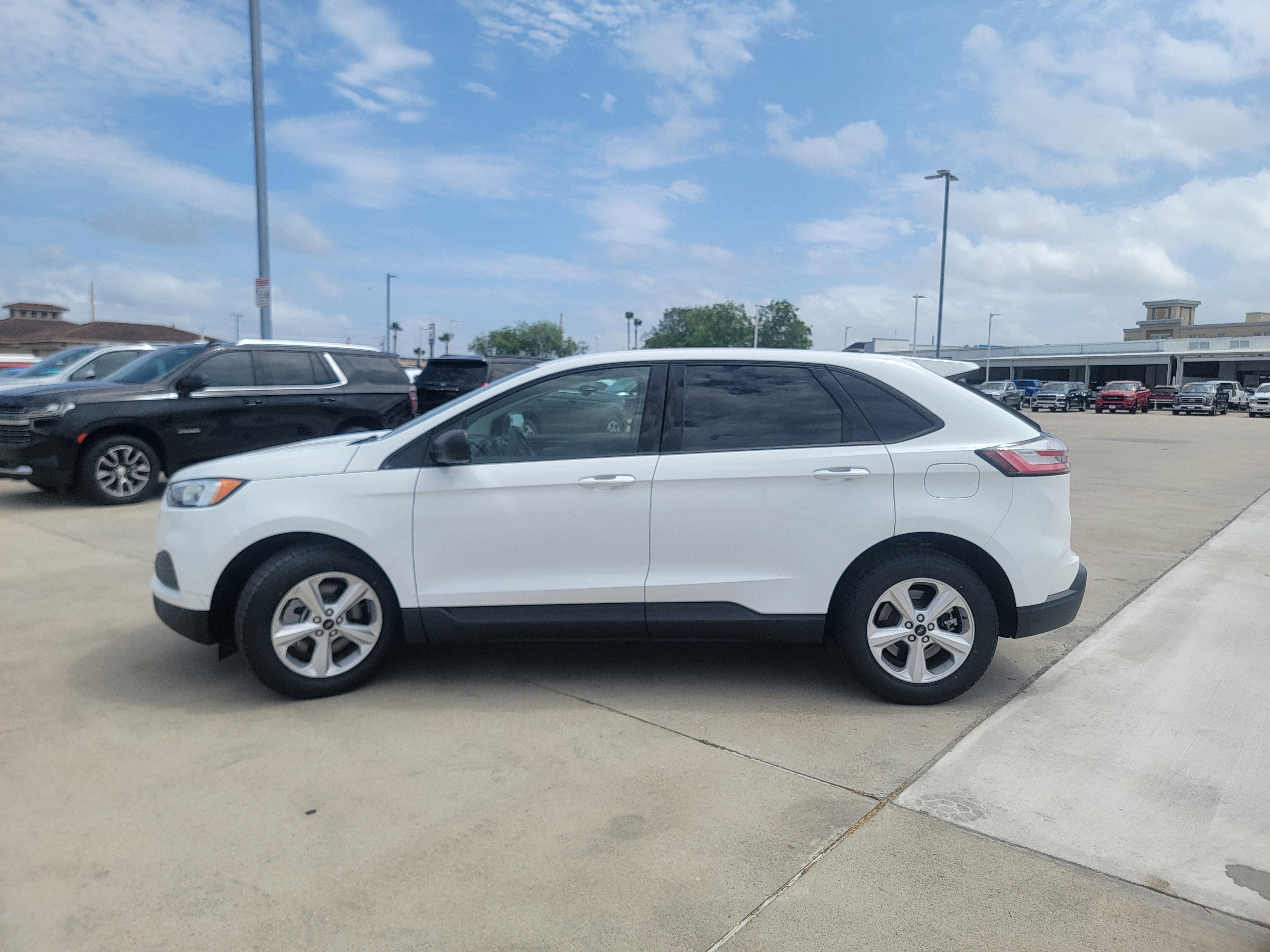 2024 Ford Edge SE