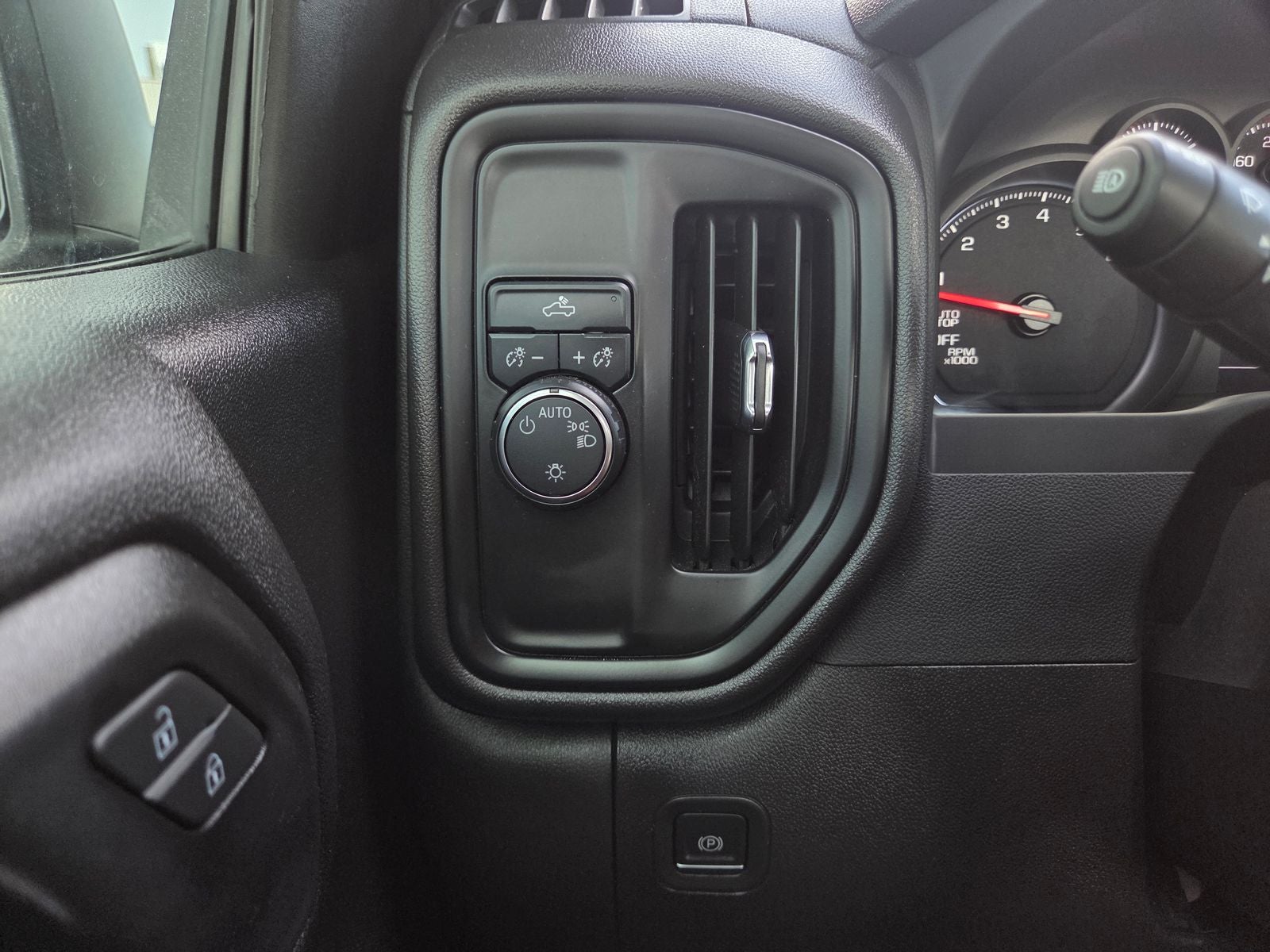 2022 Chevrolet Silverado 1500 WT