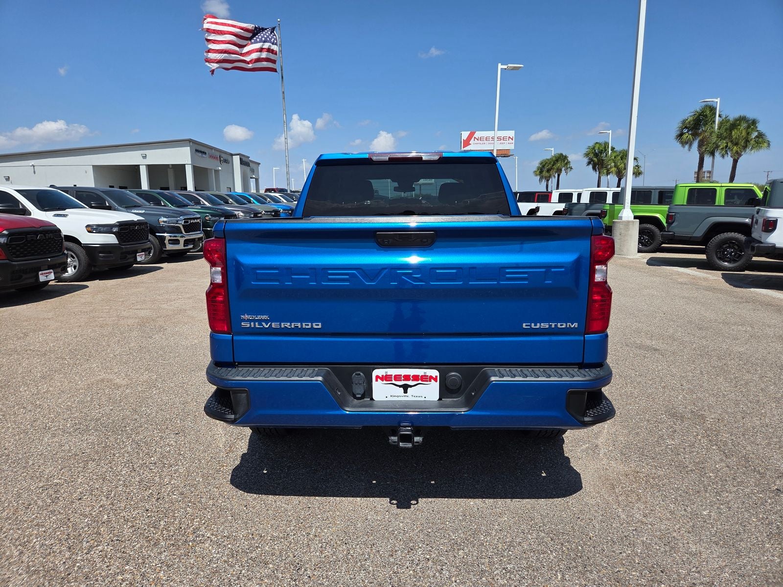 2023 Chevrolet Silverado 1500 Custom