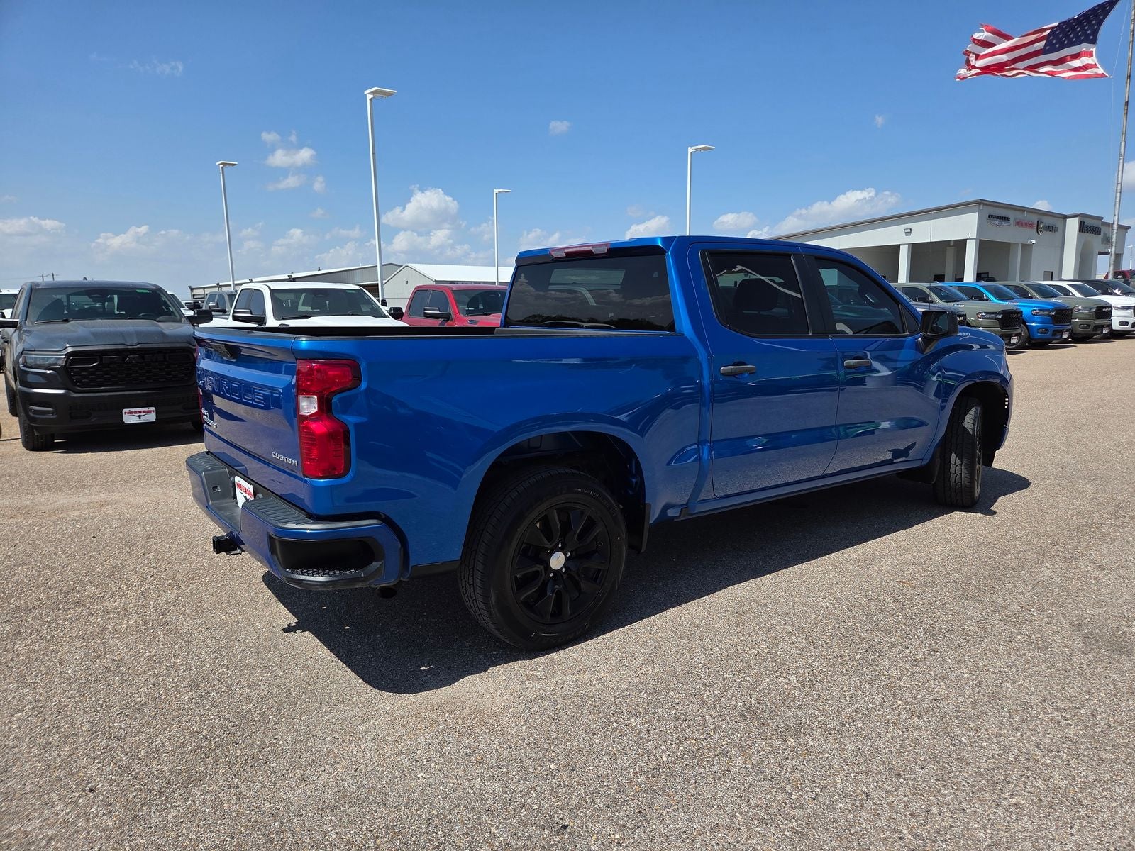 2023 Chevrolet Silverado 1500 Custom