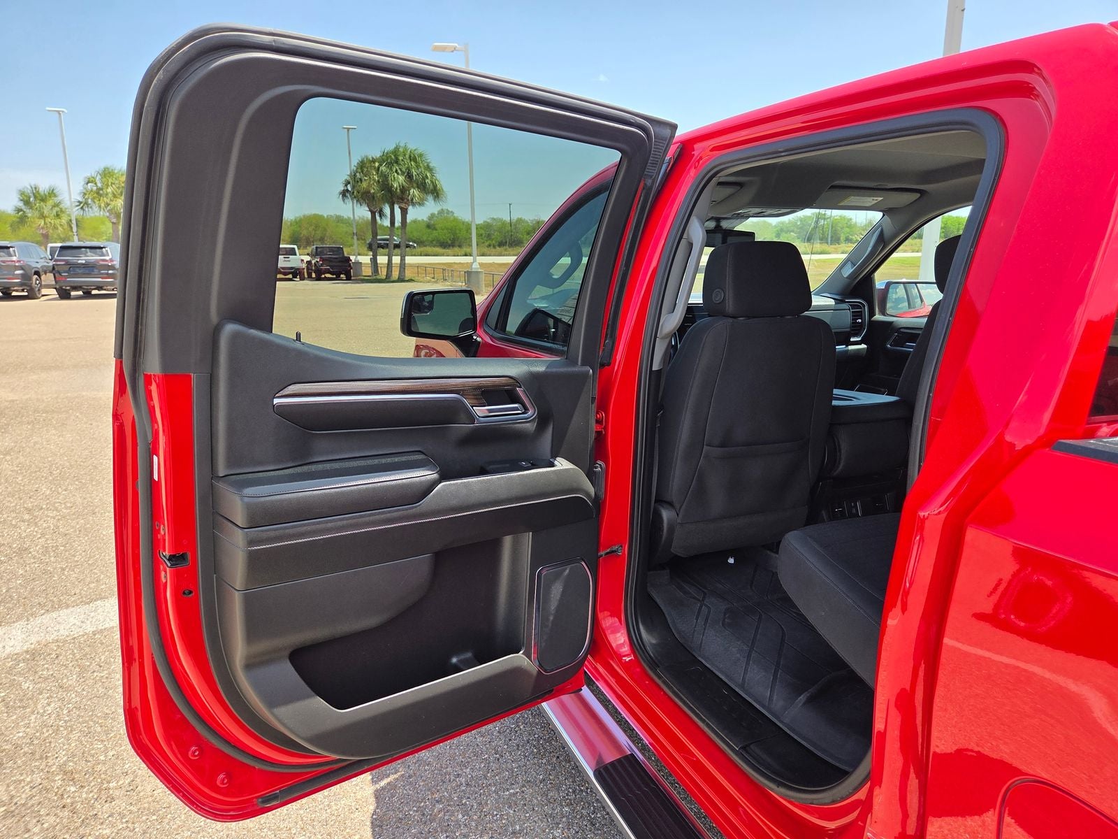 2024 Chevrolet Silverado 1500 LT LT1