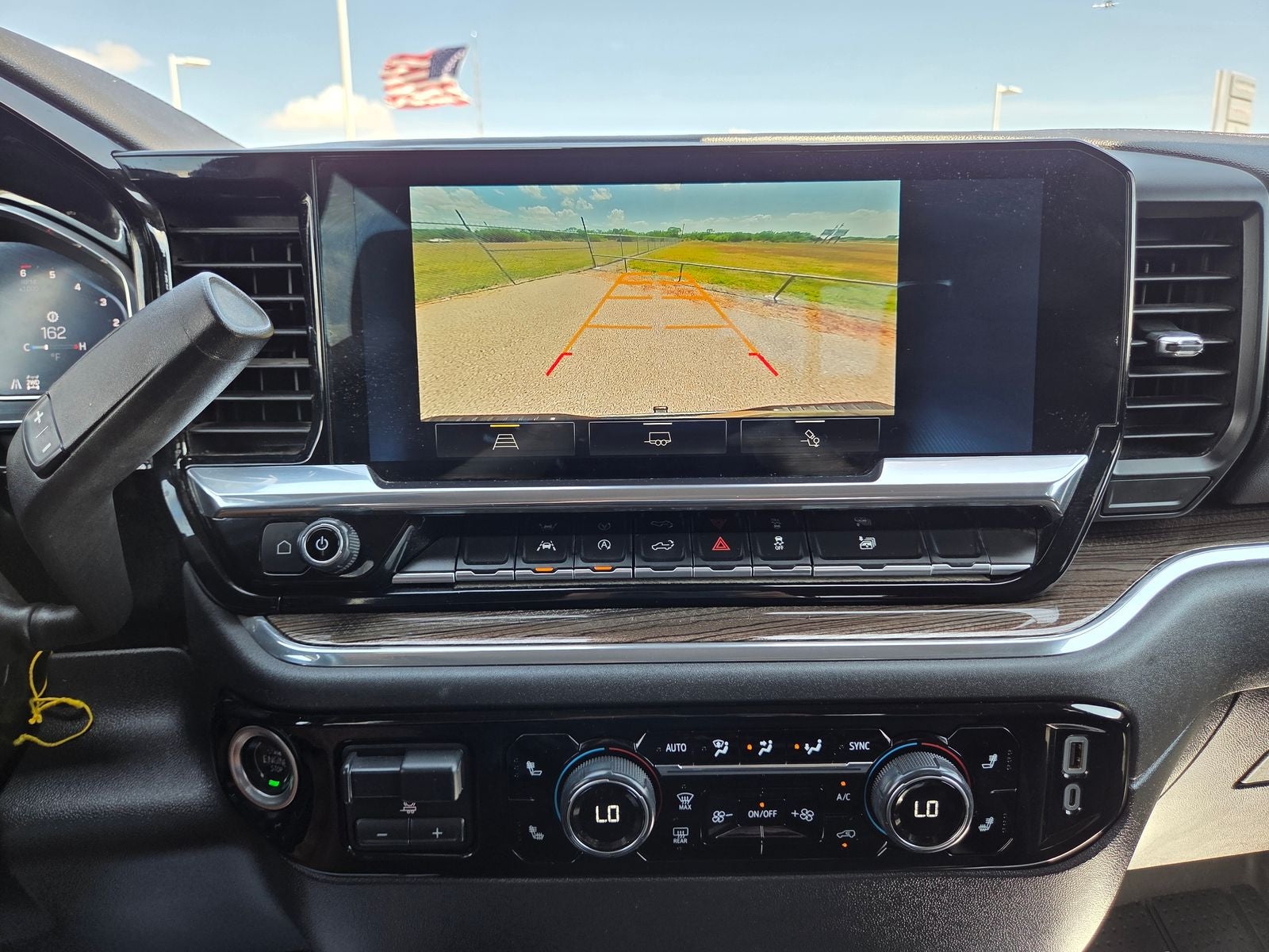 2024 Chevrolet Silverado 1500 LT LT1