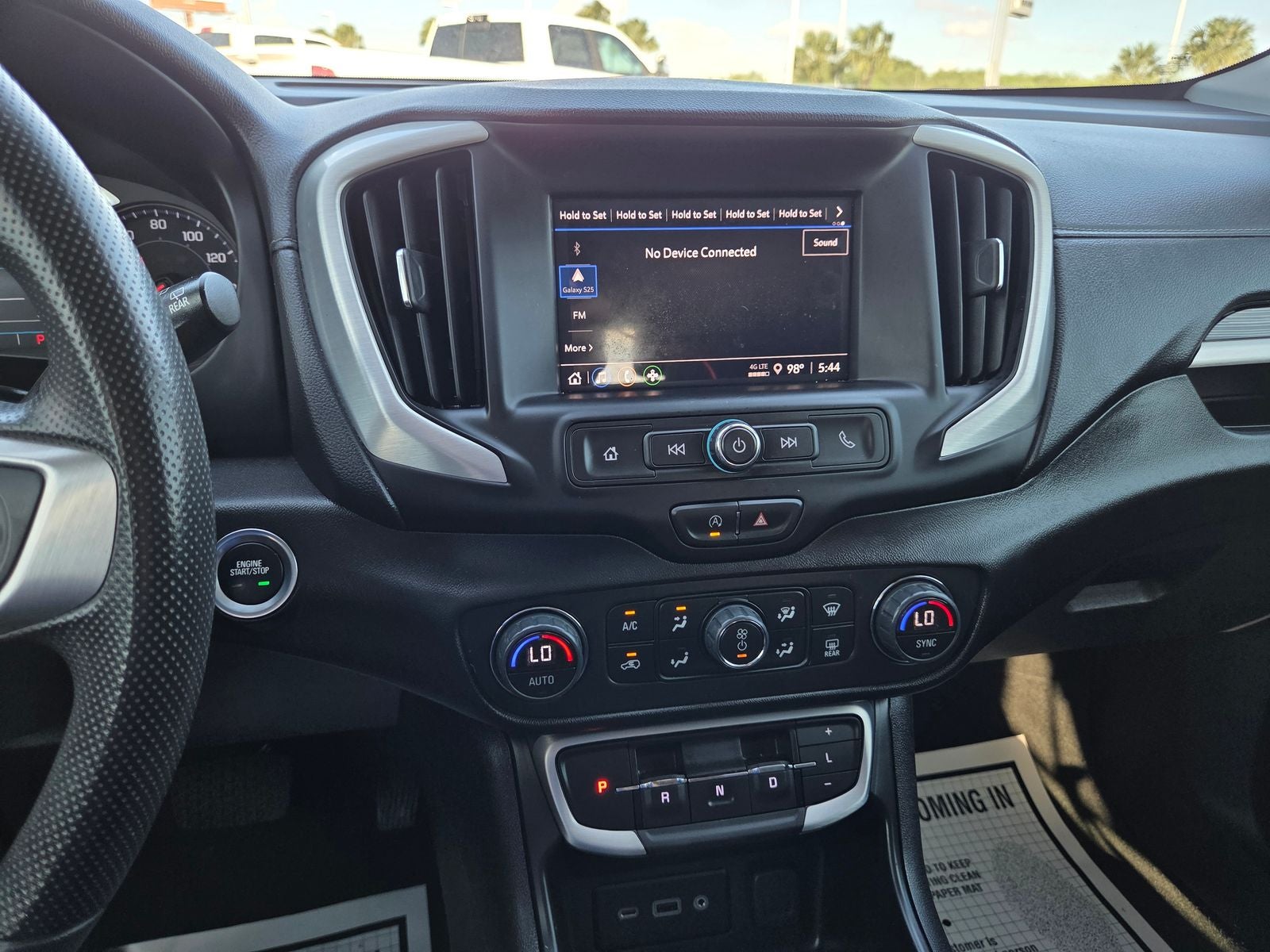 2024 GMC Terrain SLE