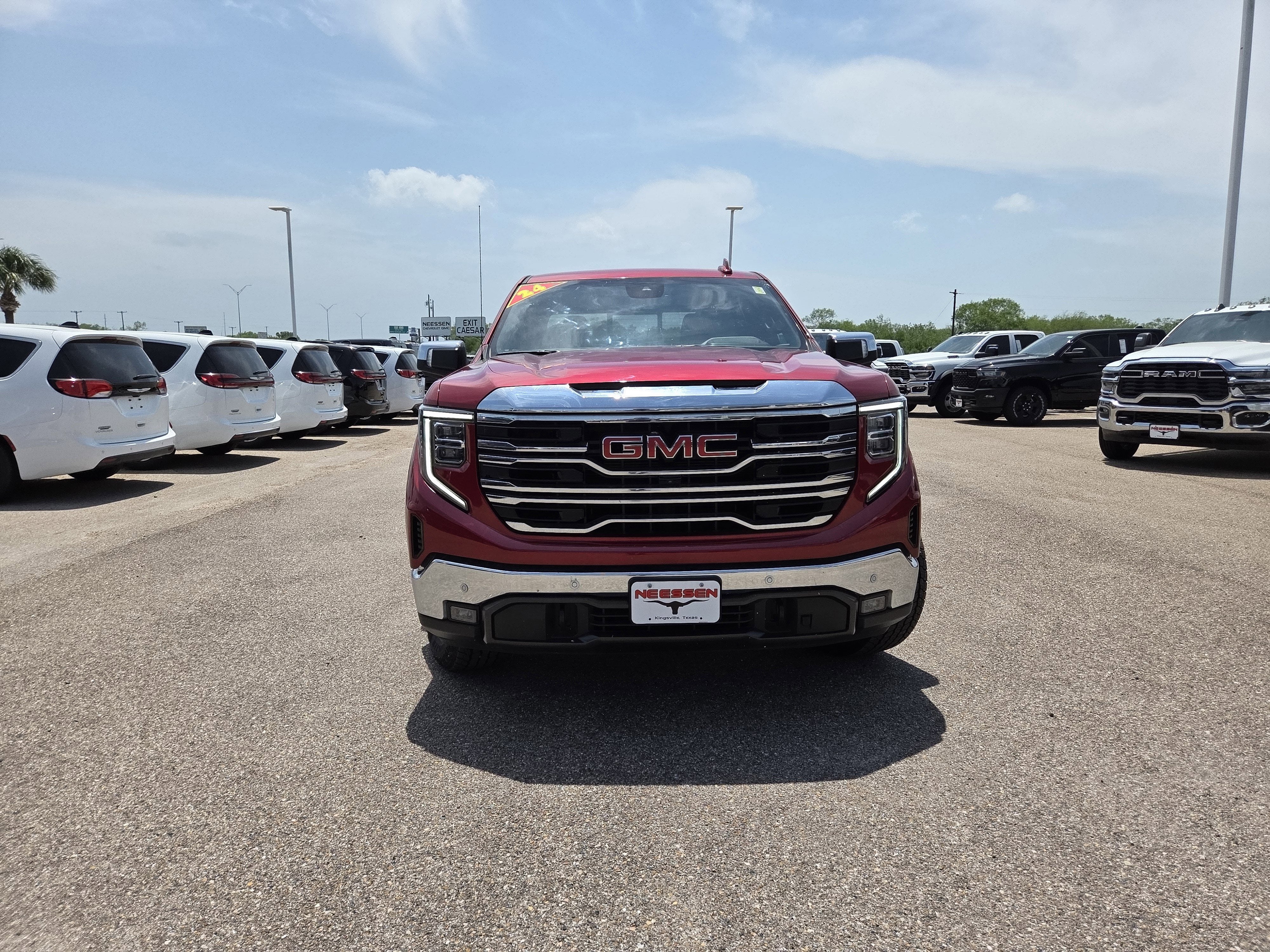 2024 GMC Sierra 1500 SLT