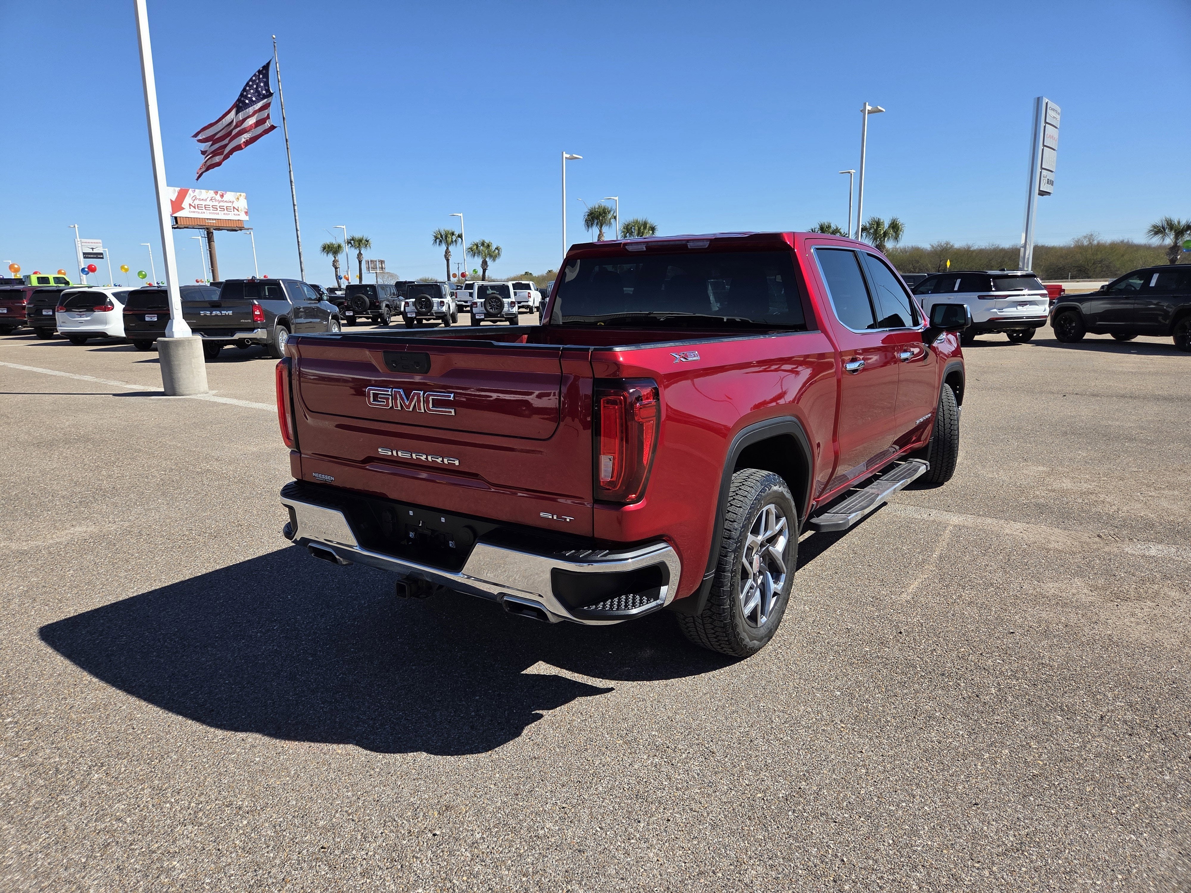 2024 GMC Sierra 1500 SLT