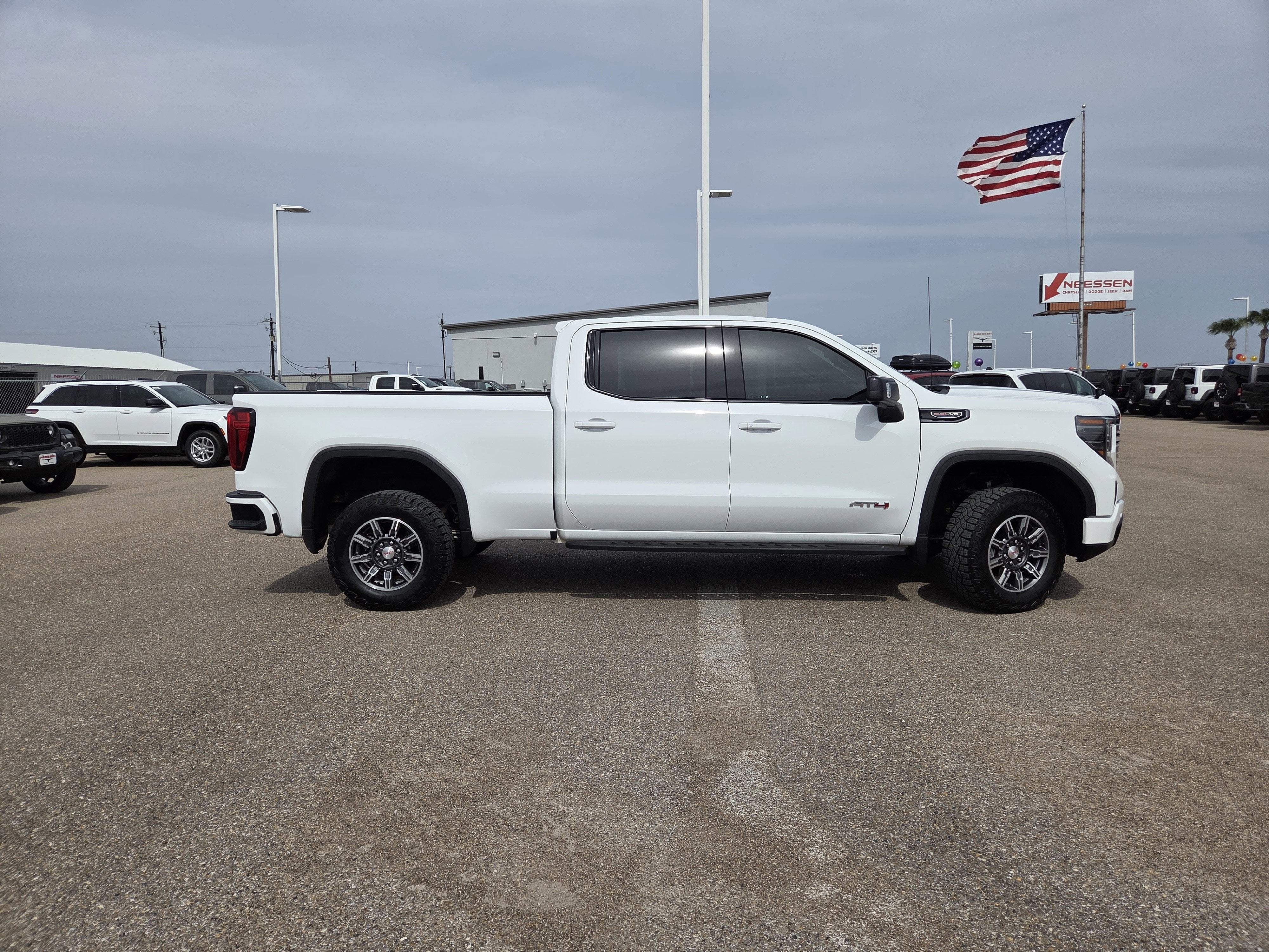 2024 GMC Sierra 1500 AT4