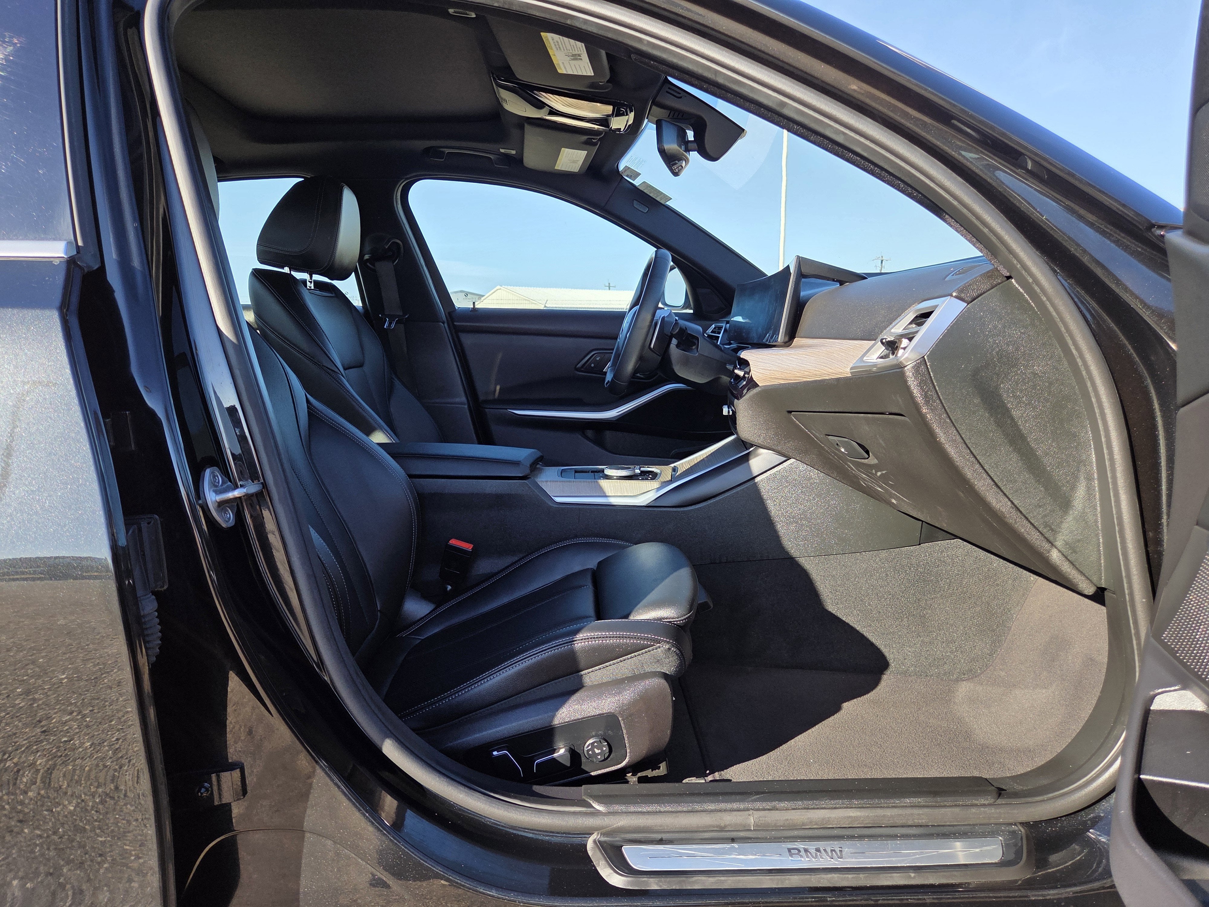 2025 BMW 3 Series 330i