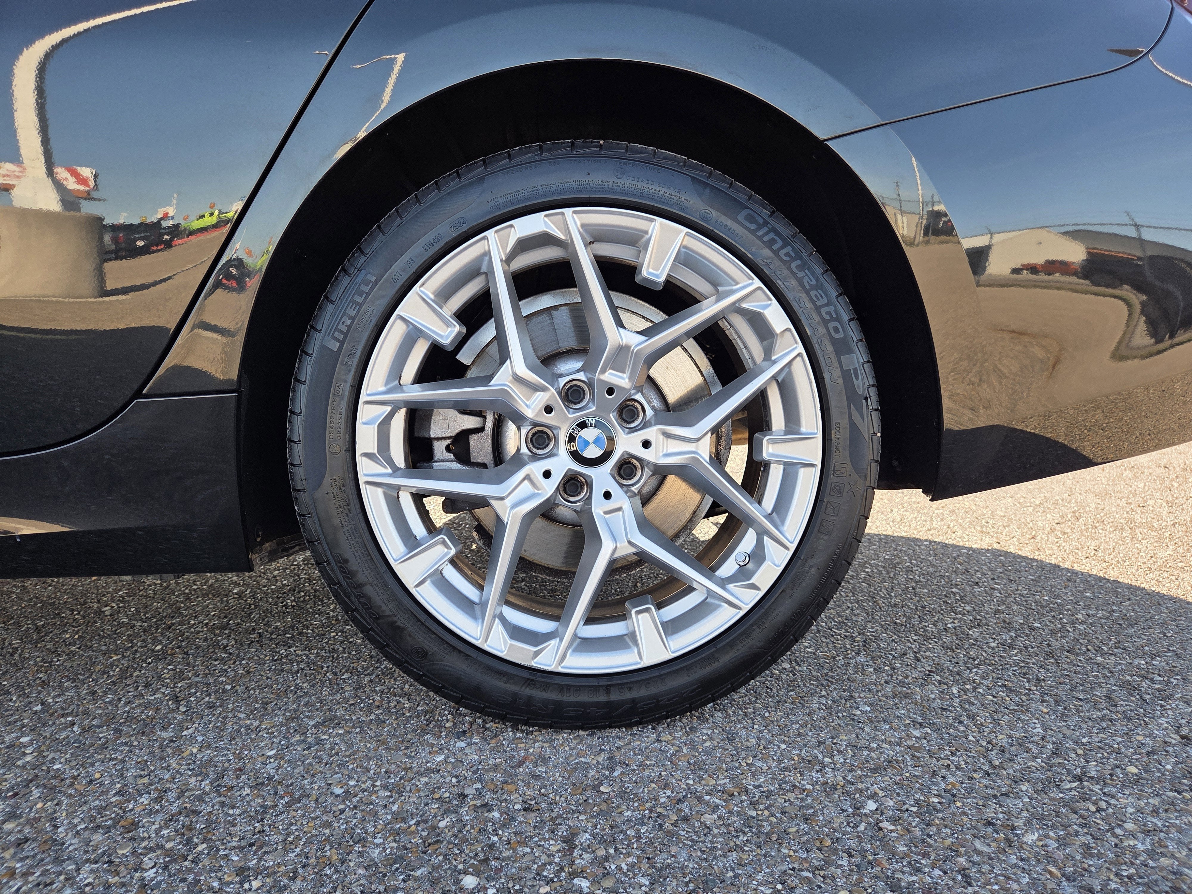 2025 BMW 3 Series 330i