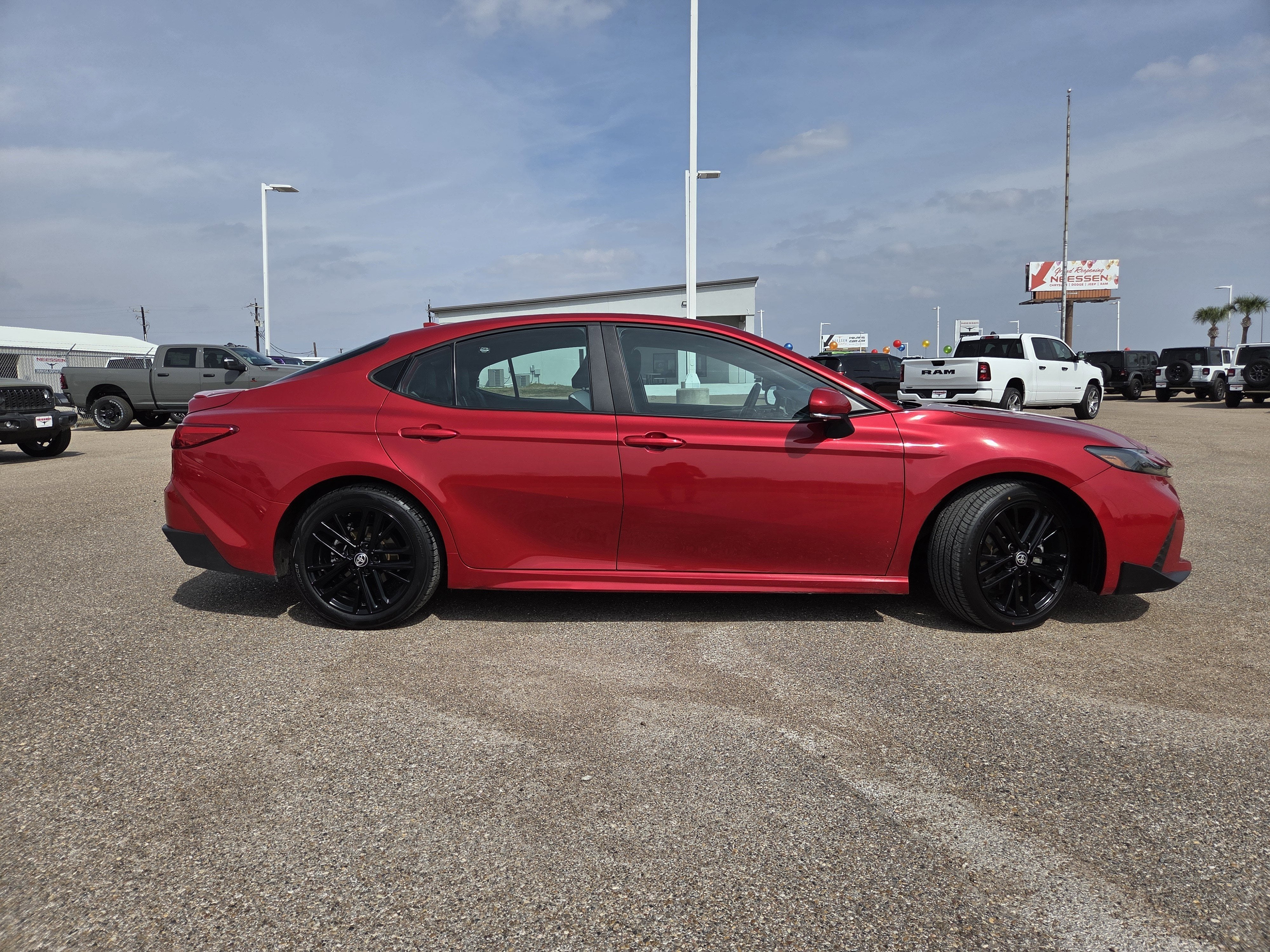 2025 Toyota Camry SE