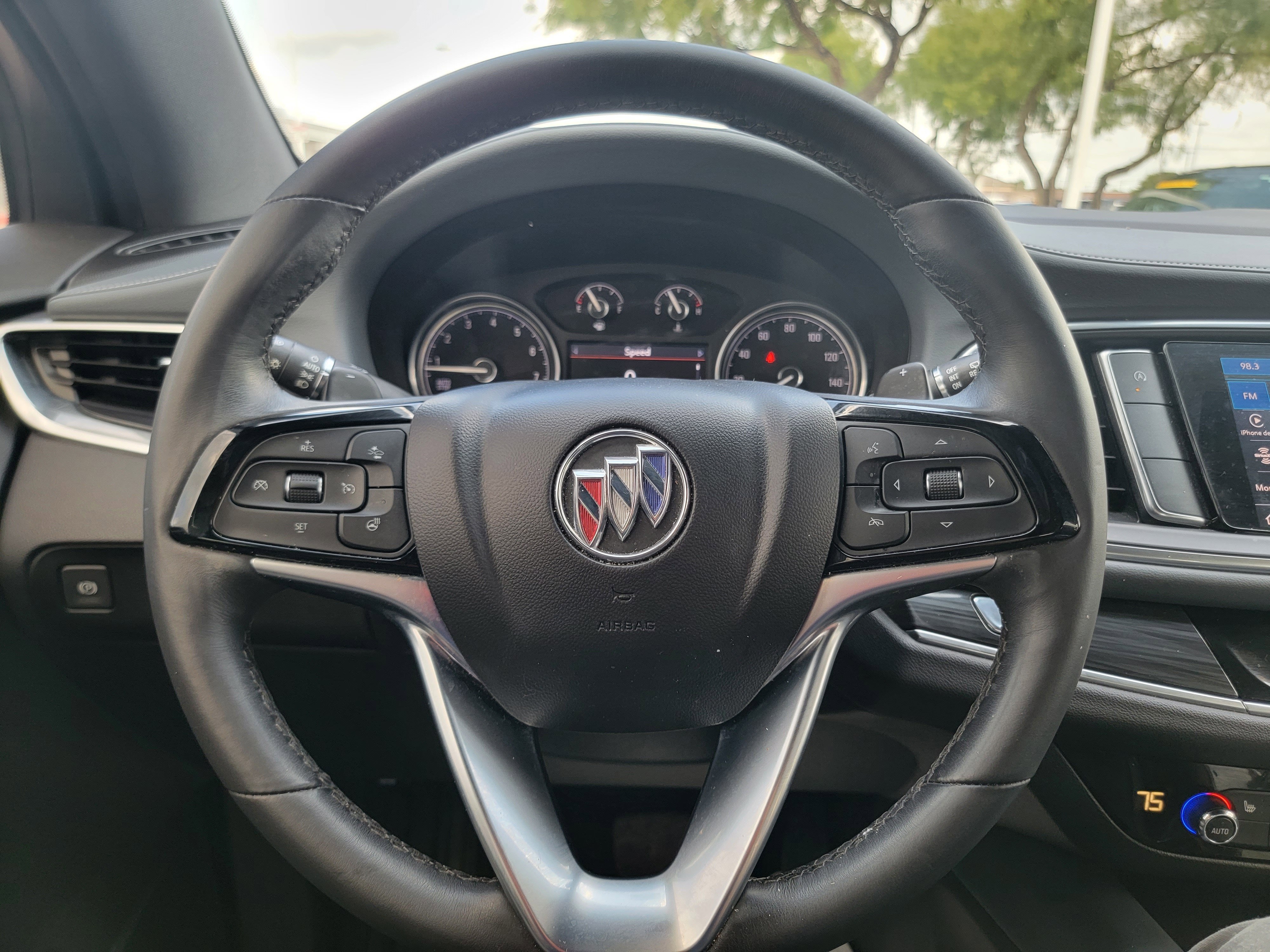 2023 Buick Enclave Essence