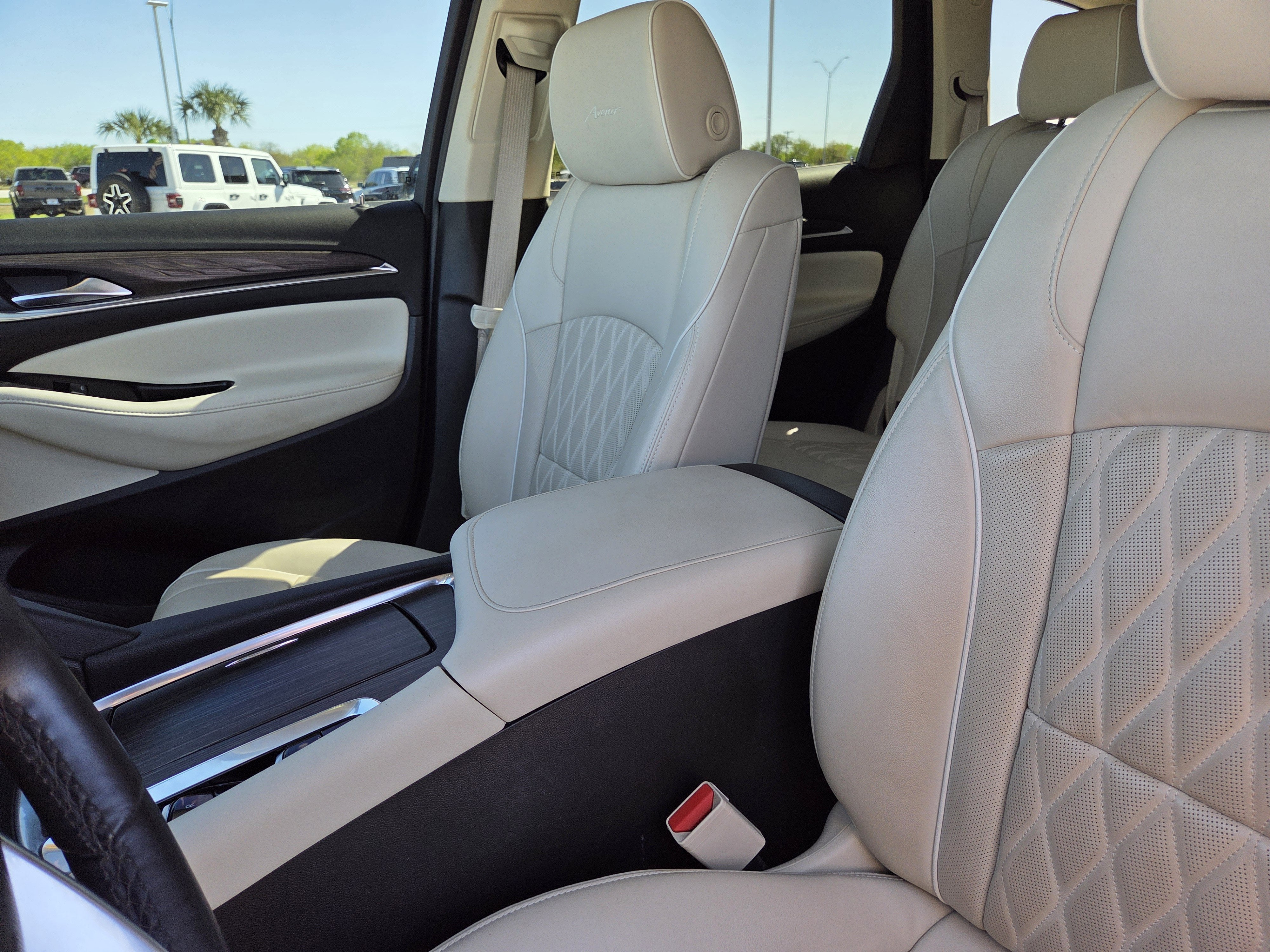 2022 Buick Enclave Avenir