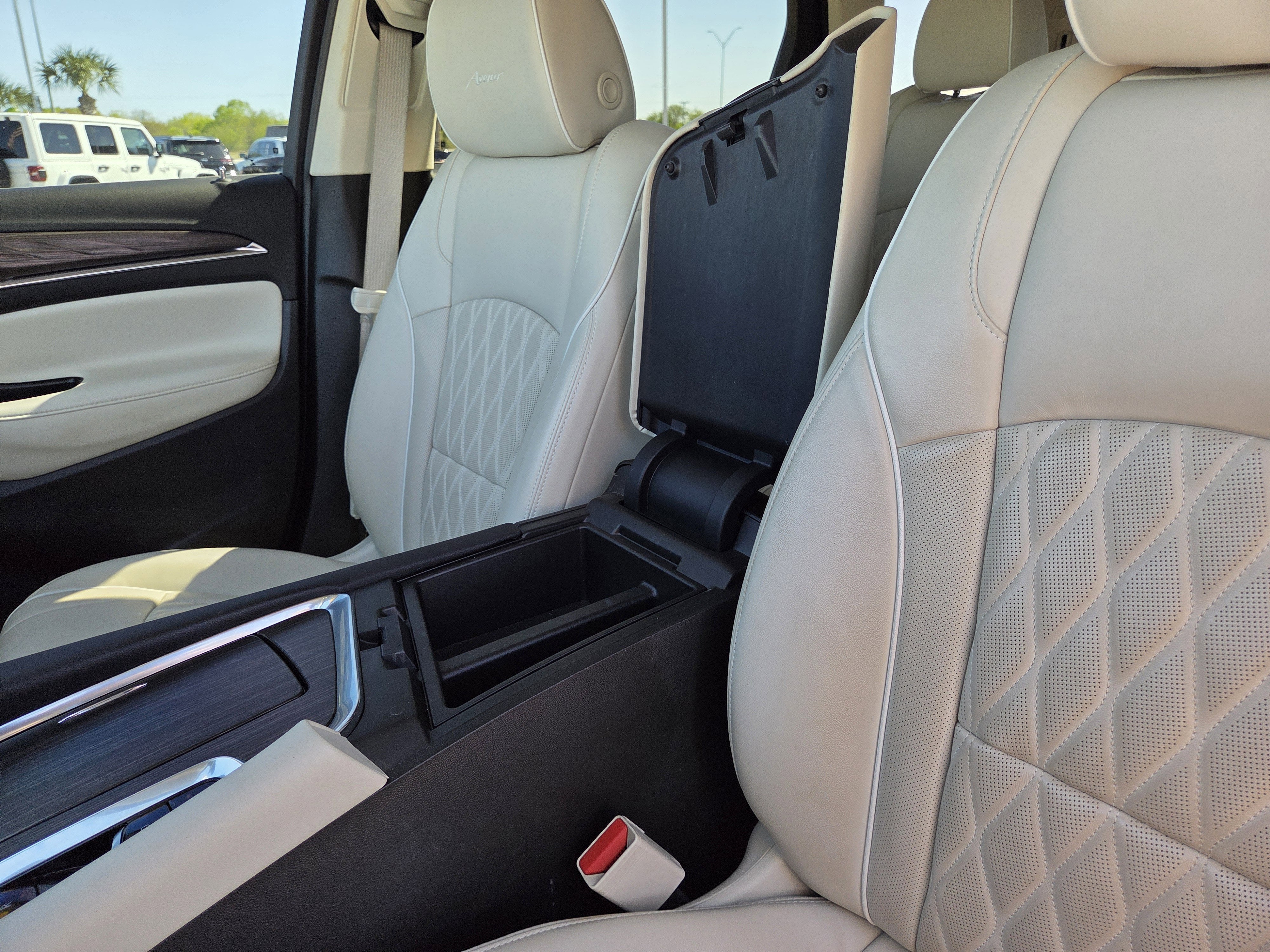 2022 Buick Enclave Avenir