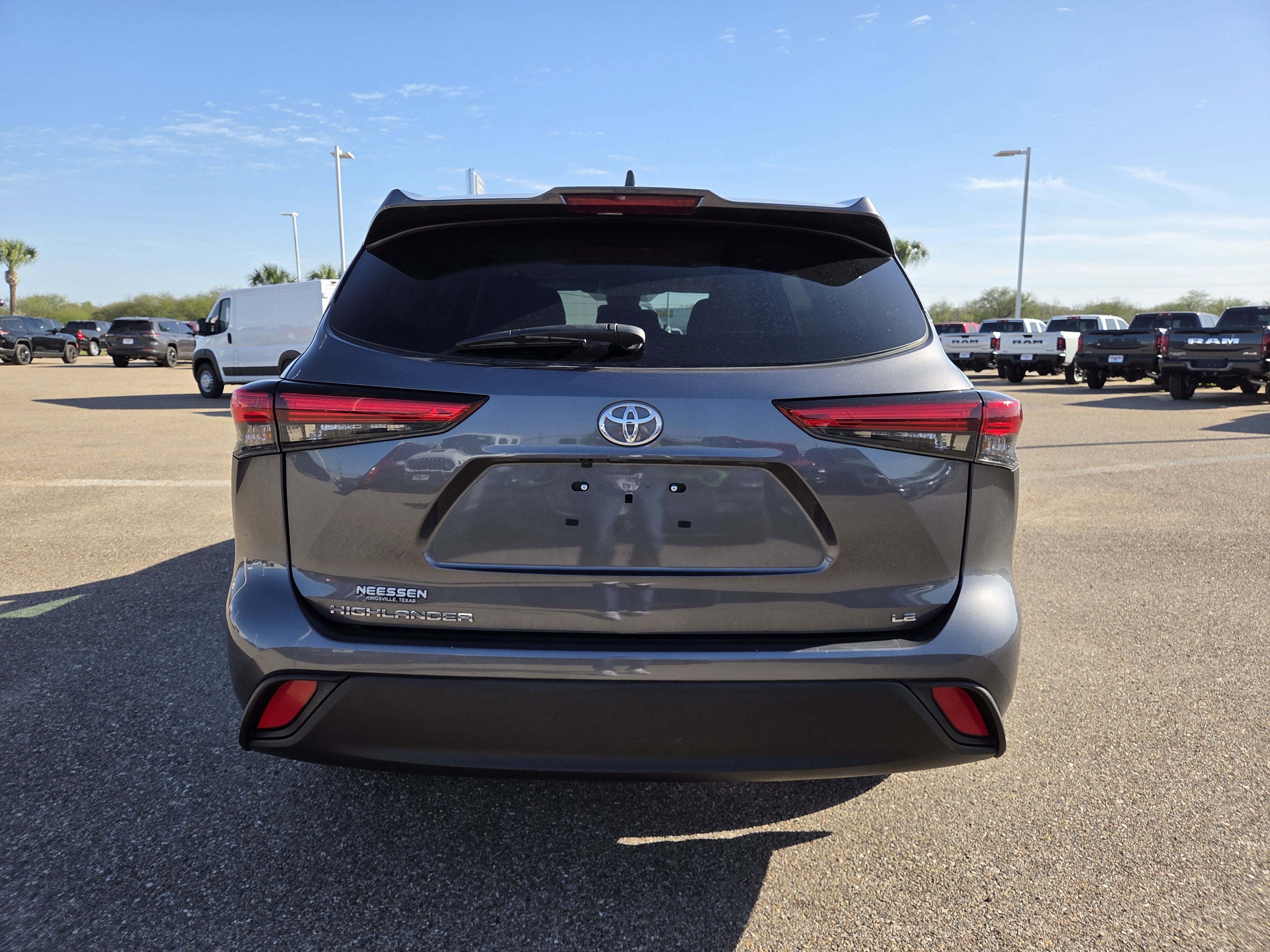 2023 Toyota Highlander LE