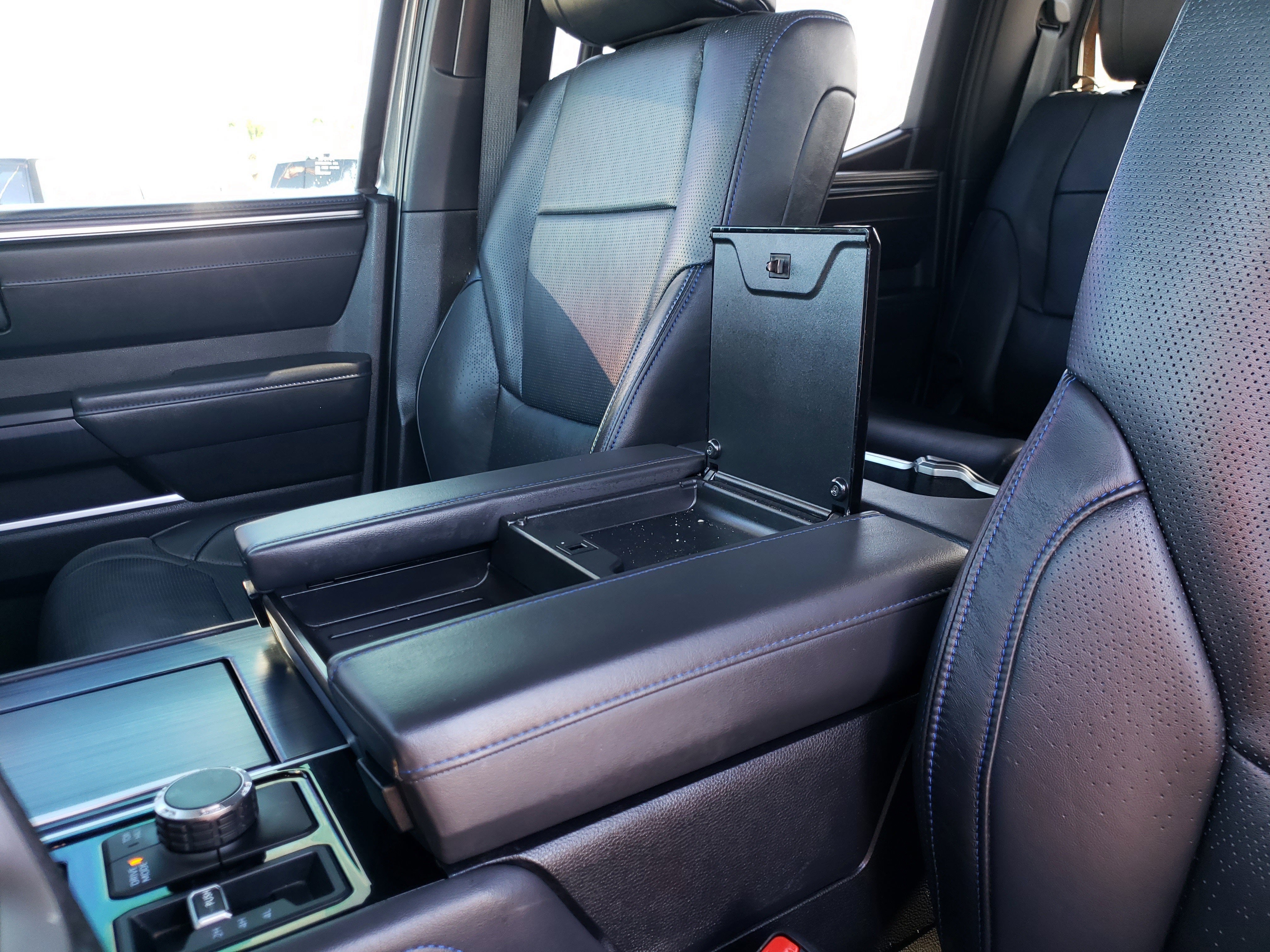 2025 Toyota Tundra 4WD Platinum