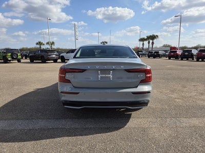 2024 Volvo S60 Plus Dark Theme