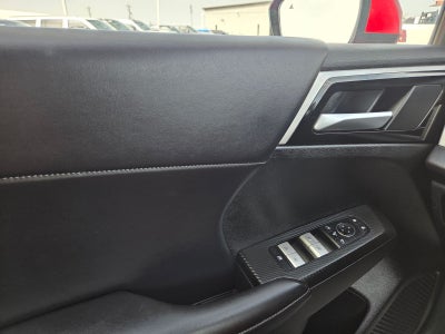 2024 Mitsubishi Outlander SE Black Edition